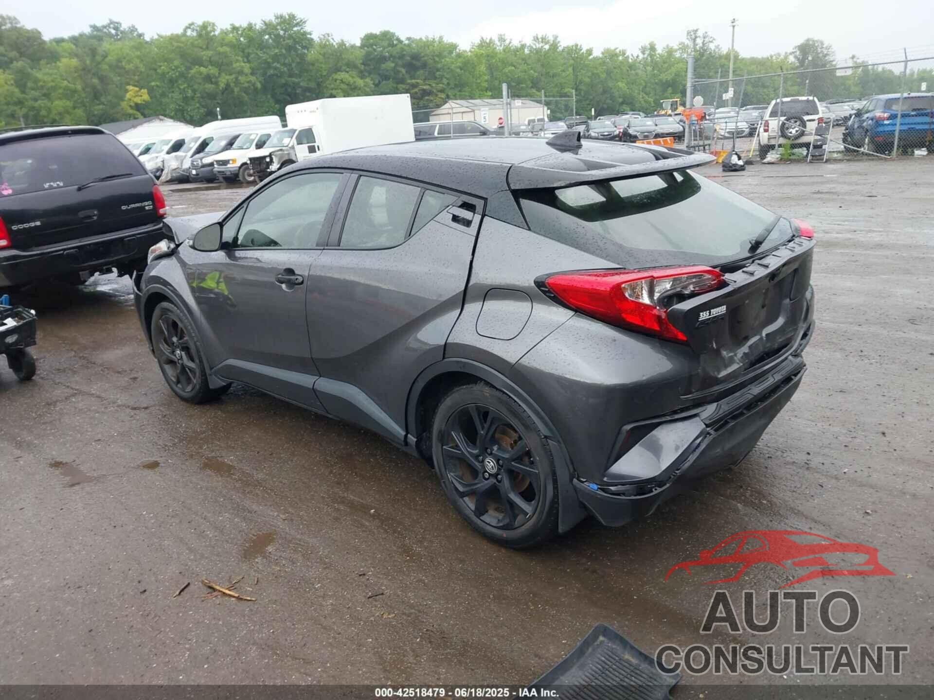 TOYOTA C-HR 2021 - JTNKHMBXXM1111296