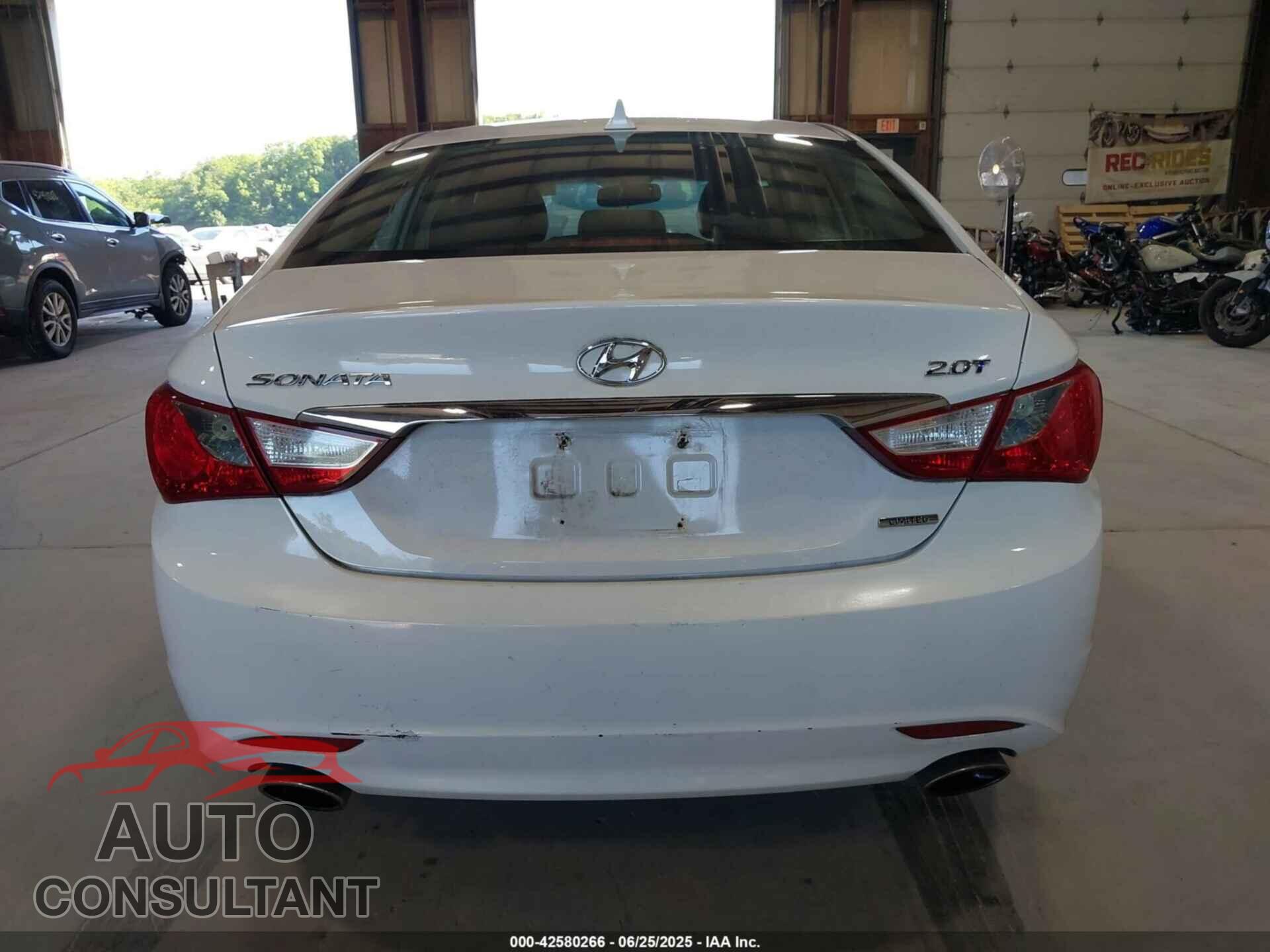 HYUNDAI SONATA 2011 - 5NPEC4AB5BH221183