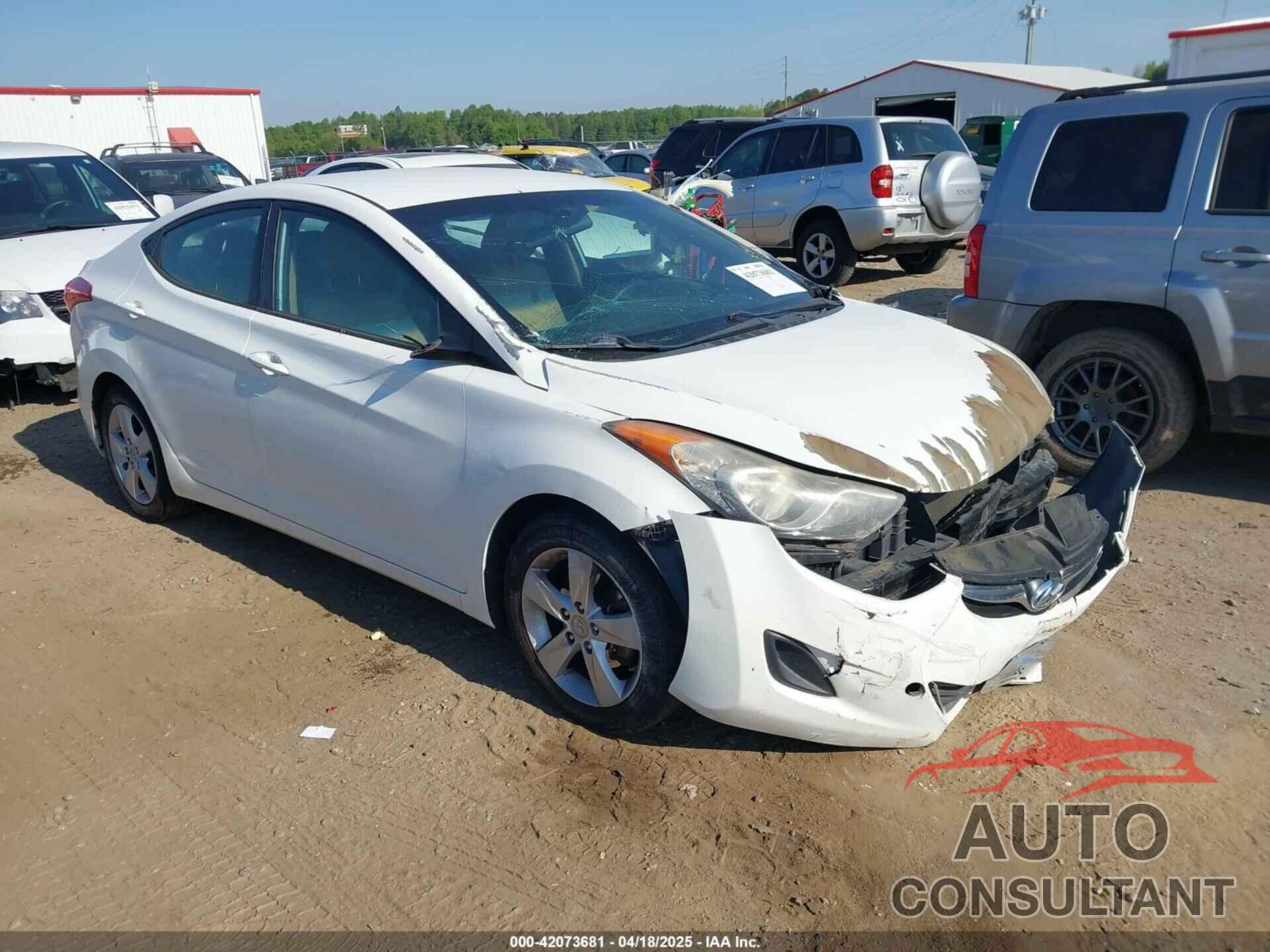 HYUNDAI ELANTRA 2013 - 5NPDH4AE5DH349210