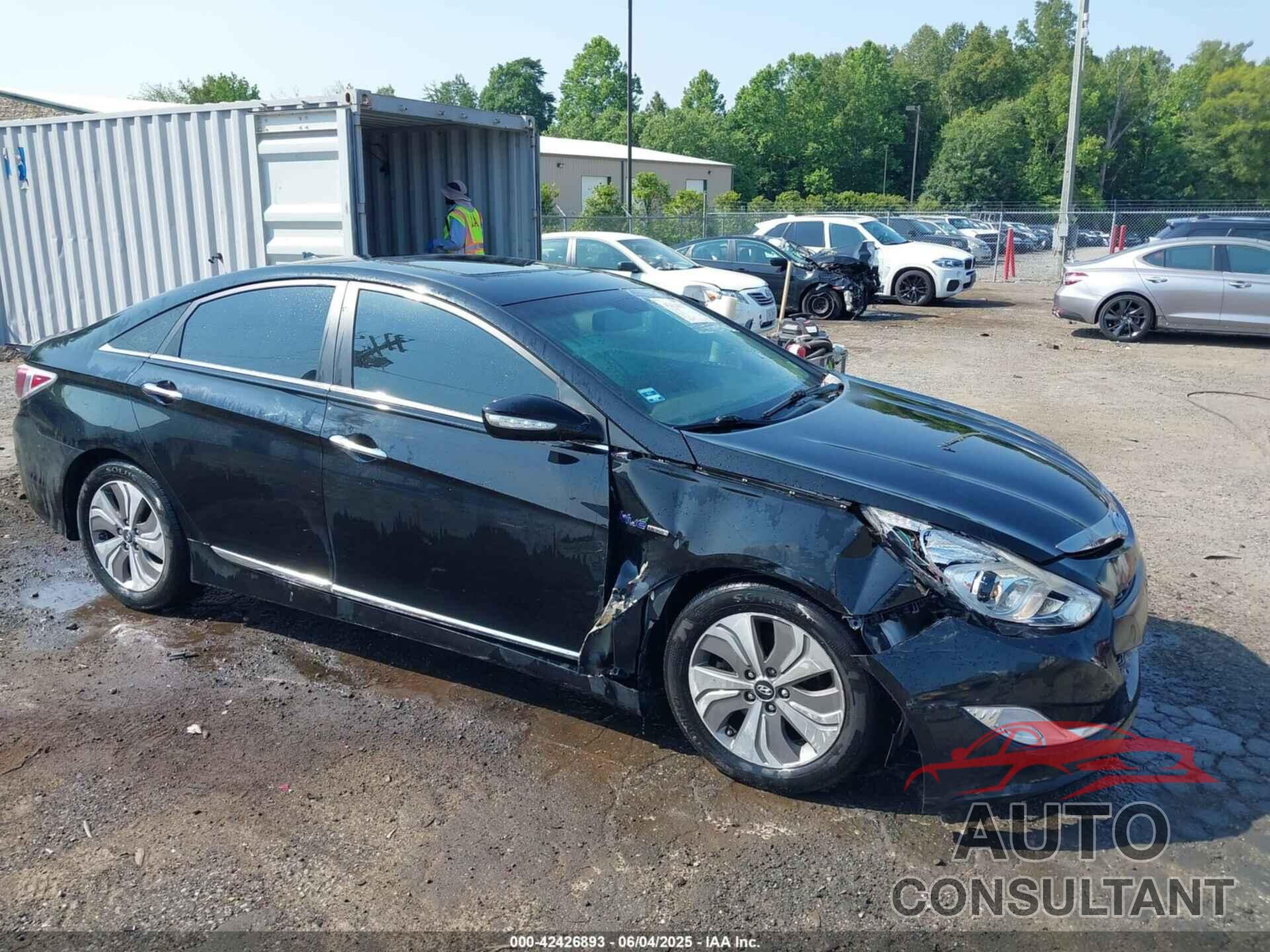 HYUNDAI SONATA HYBRID 2013 - KMHEC4A43DA084624