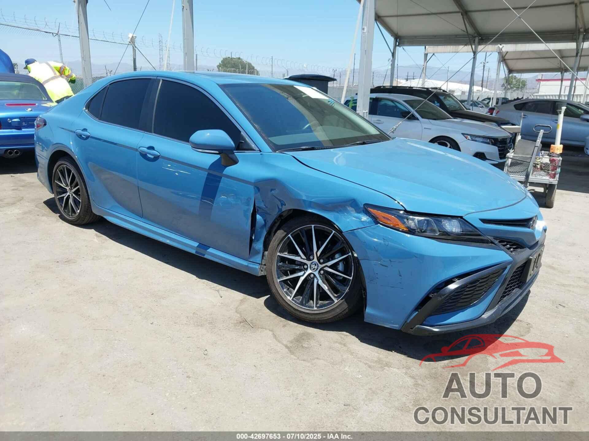 TOYOTA CAMRY 2024 - 4T1G11AK3RU226889