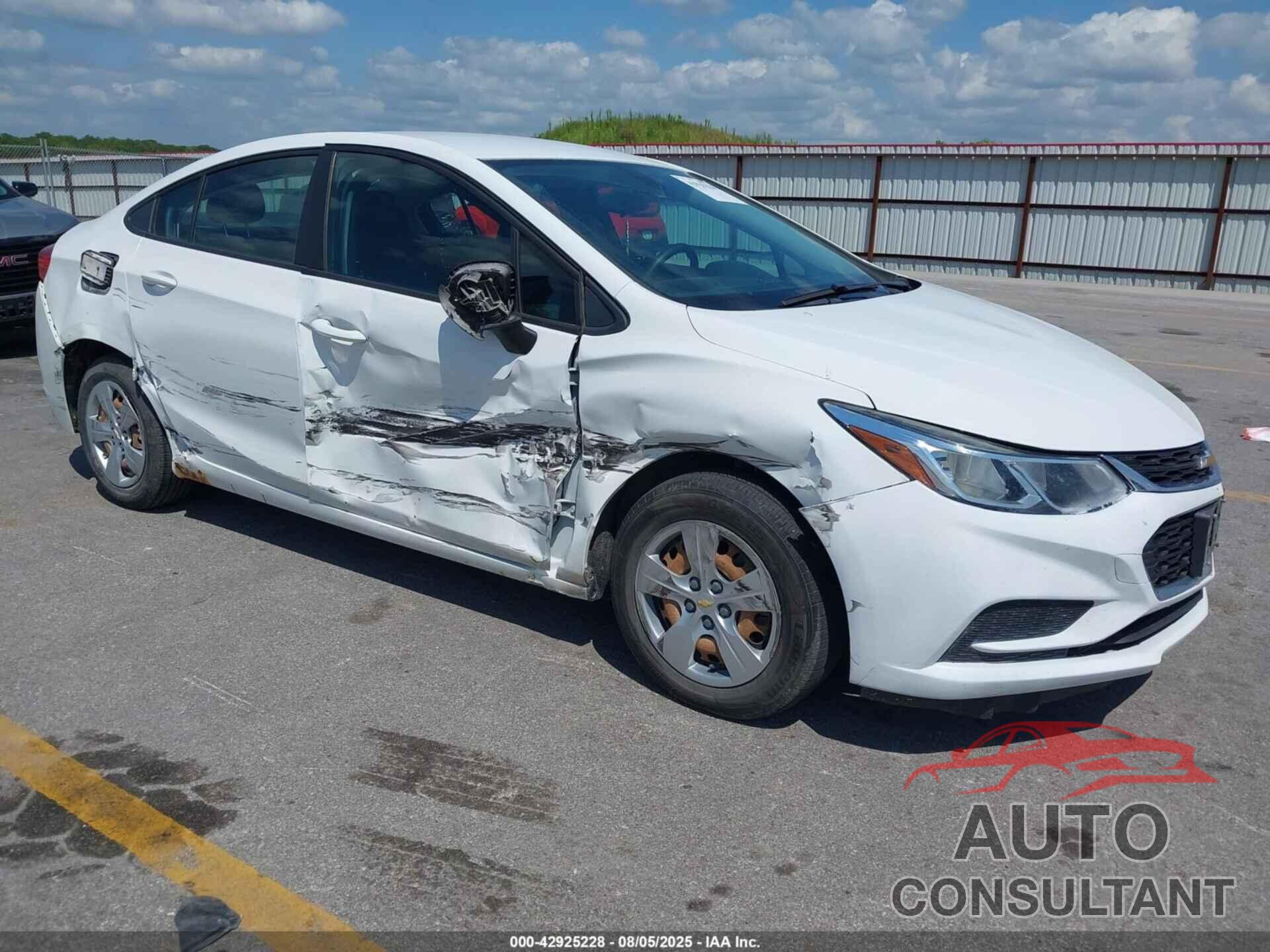 CHEVROLET CRUZE 2017 - 1G1BC5SM2H7126188