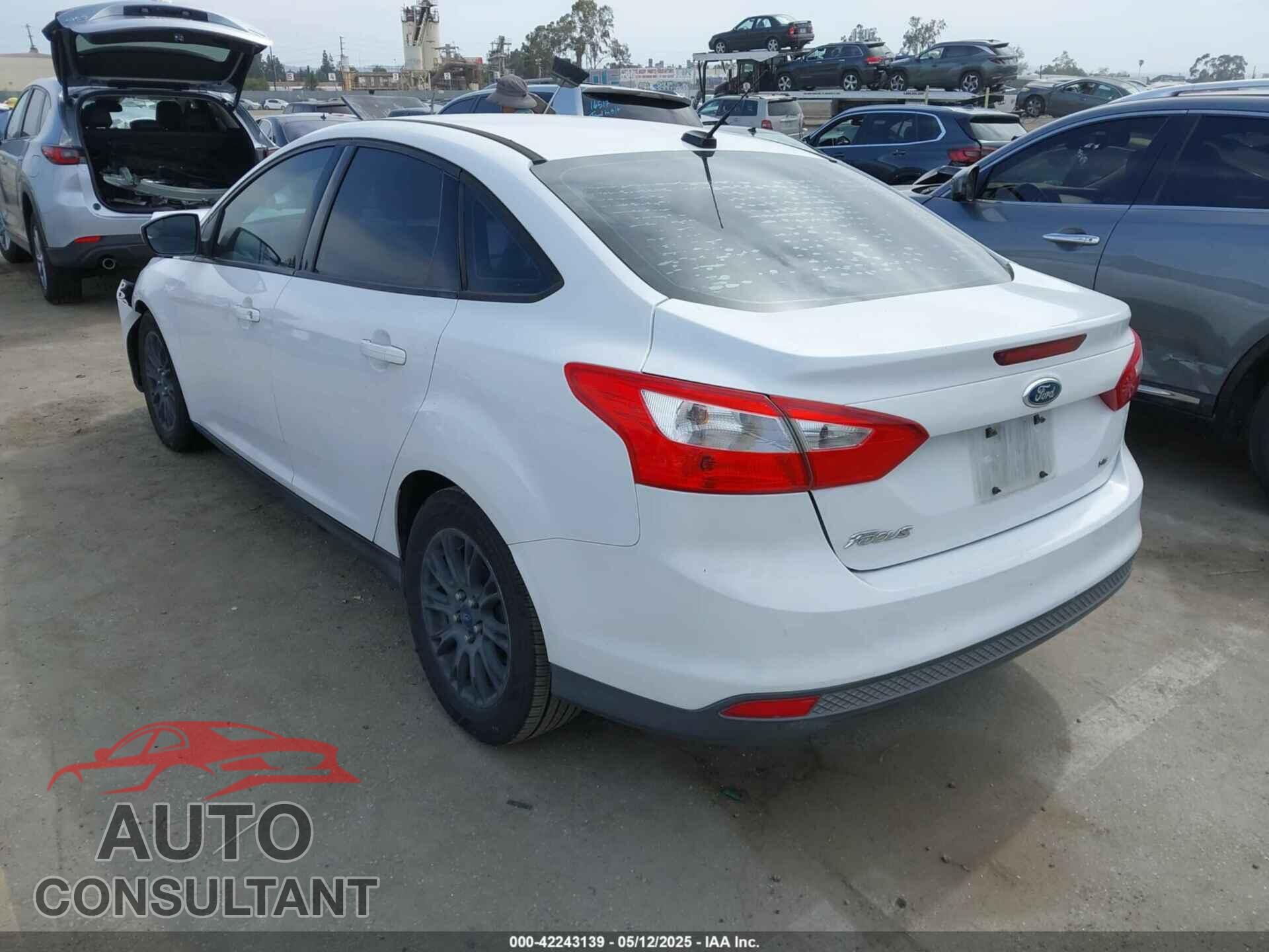 FORD FOCUS 2012 - 1FAHP3F2XCL121264