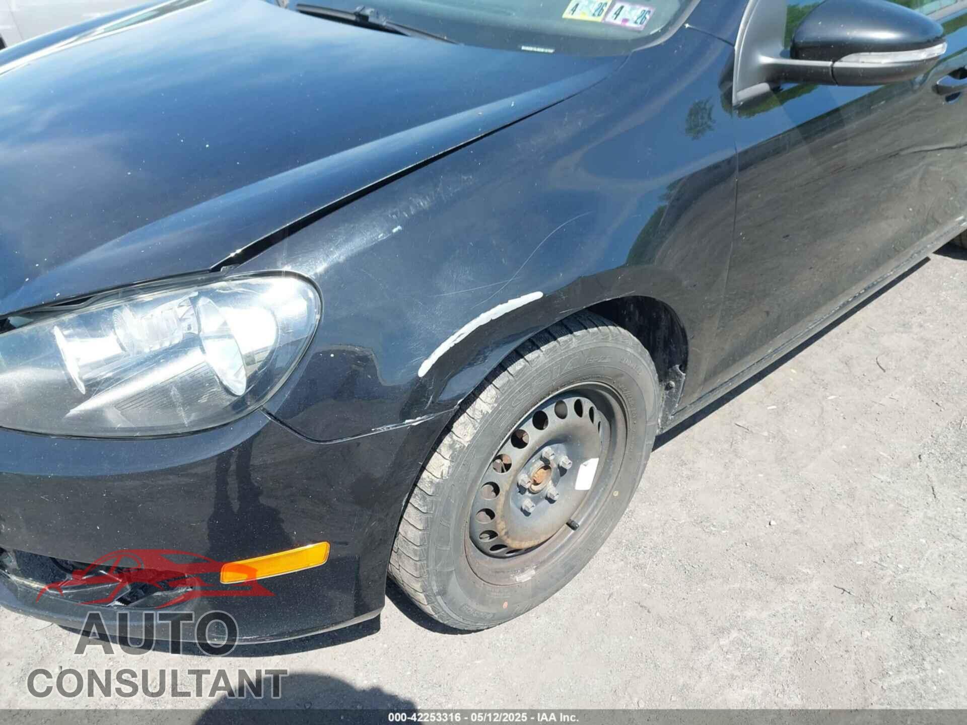 VOLKSWAGEN GOLF 2013 - WVWDB7AJ8DW127092
