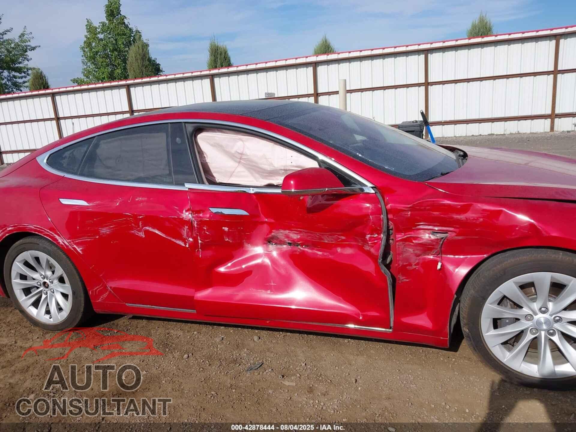 TESLA MODEL S 2017 - 5YJSA1E21HF214868