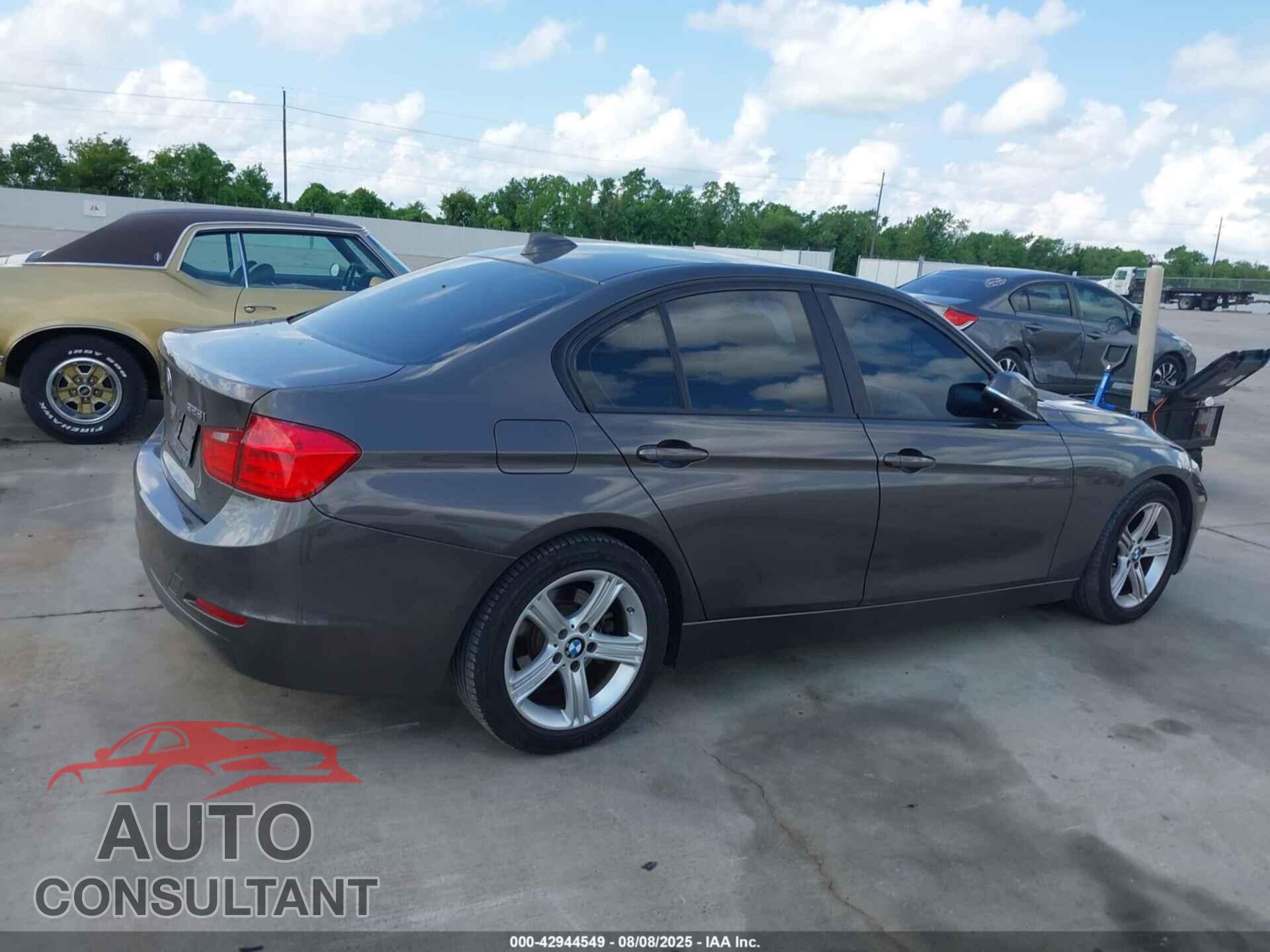 BMW 328I 2013 - WBA3A5C55DF603377