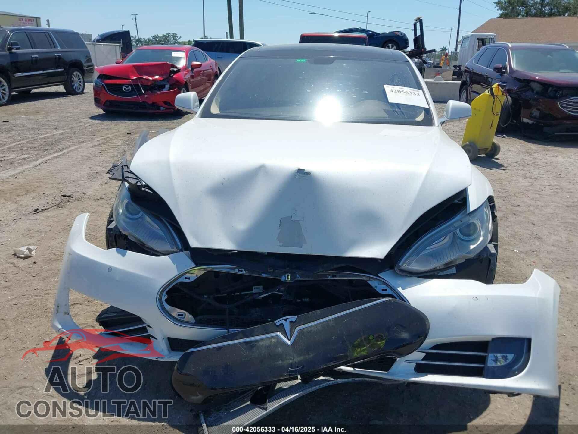 TESLA MODEL S 2013 - 5YJSA1CN2DFP26615