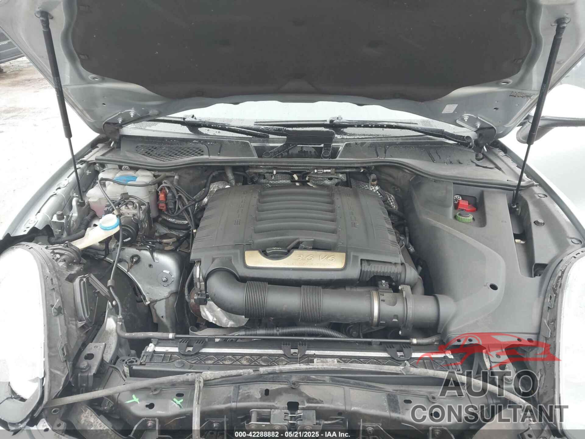 PORSCHE CAYENNE 2017 - WP1AA2A25HKA80522