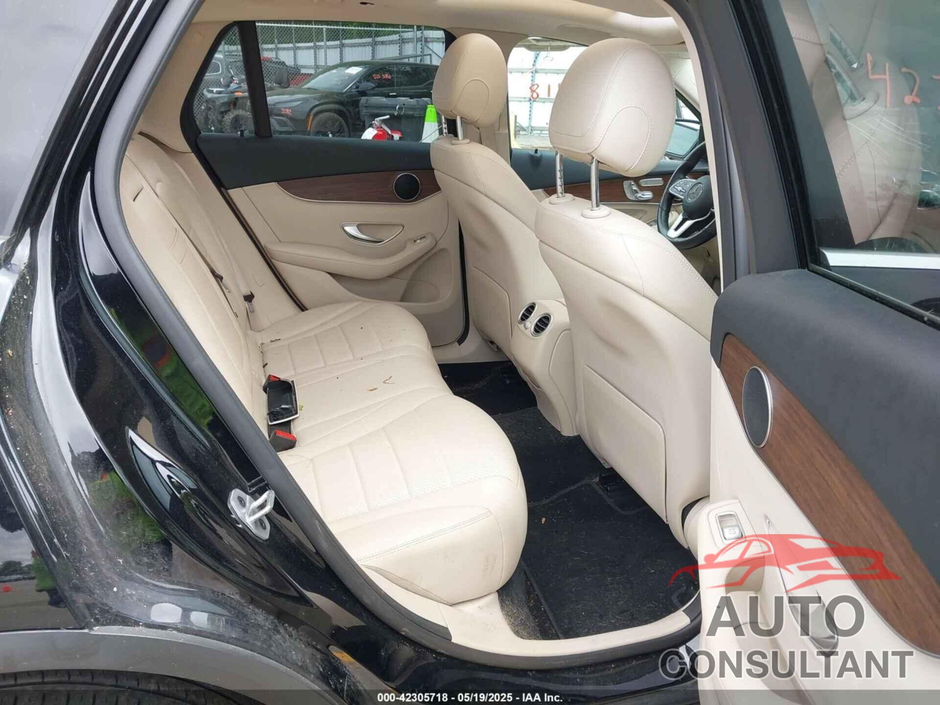 MERCEDES-BENZ GLC 300 2022 - W1N0G8EB5NV389838