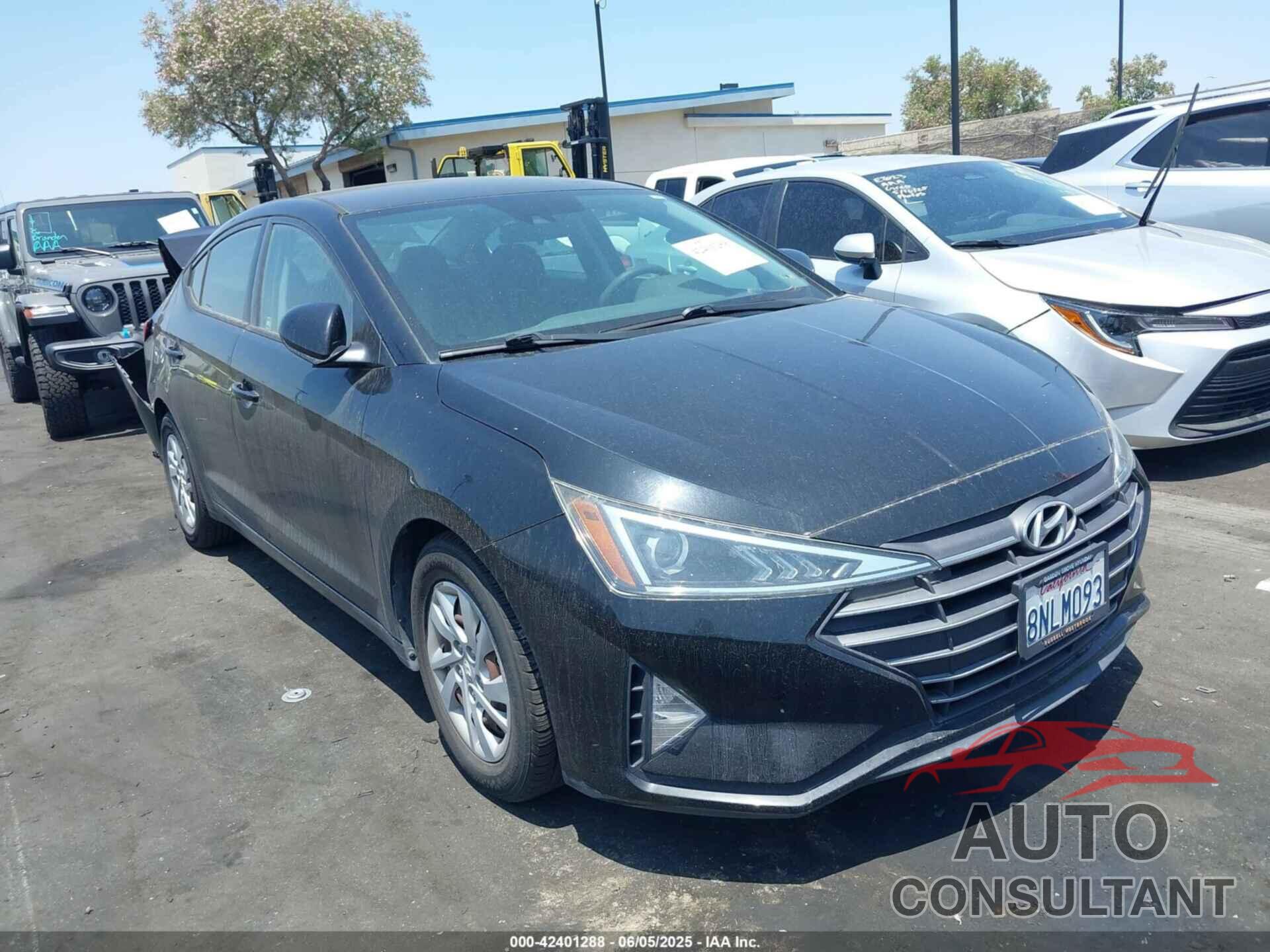HYUNDAI ELANTRA 2020 - 5NPD74LF7LH513726