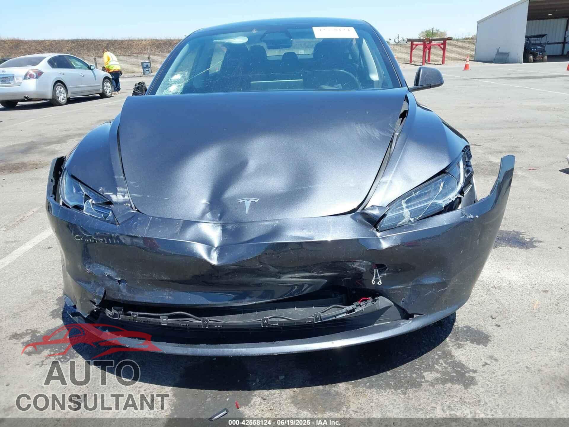 TESLA MODEL 3 2024 - 5YJ3E1EA1RF861420