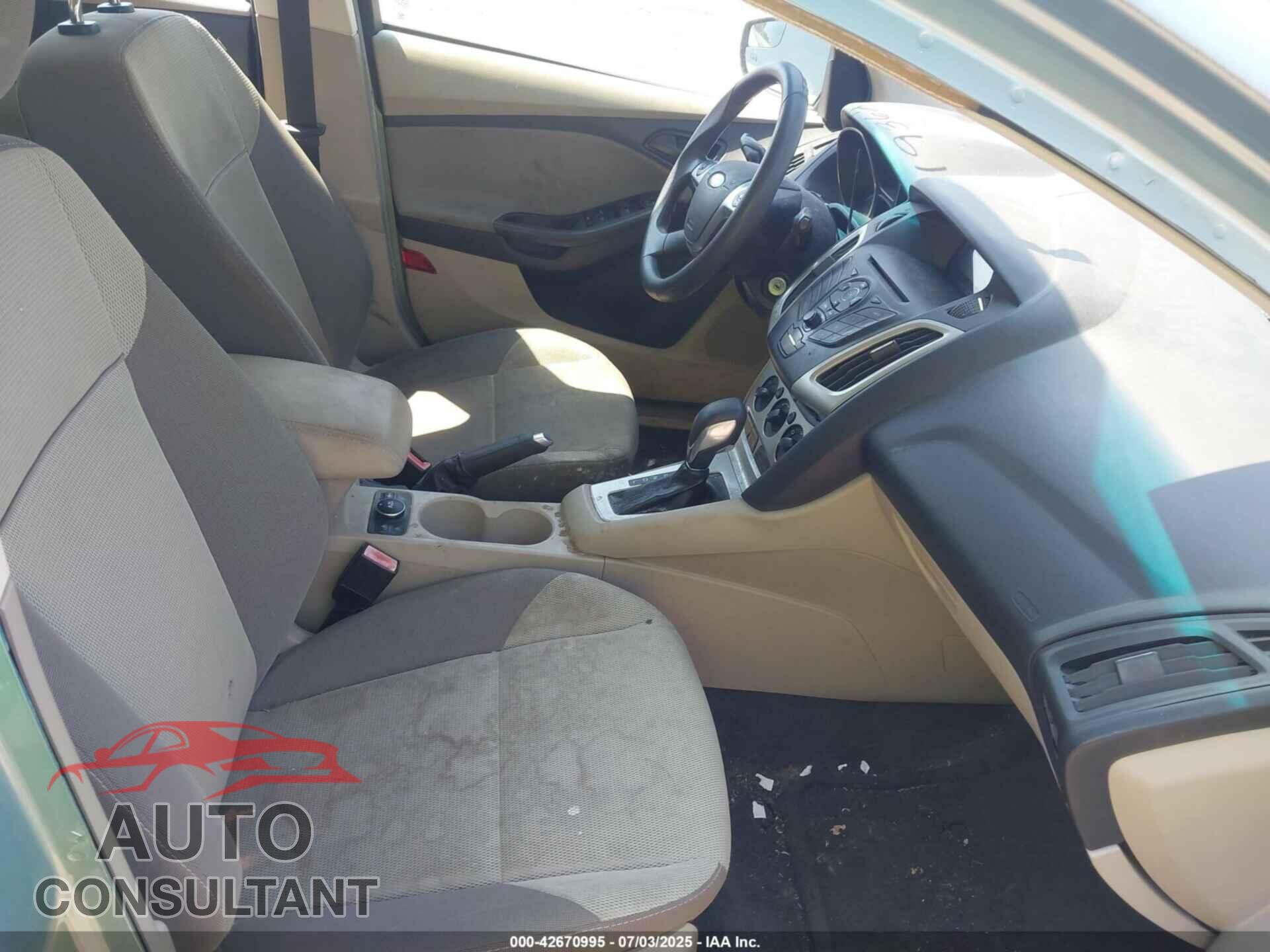 FORD FOCUS 2012 - 1FAHP3K2XCL219362