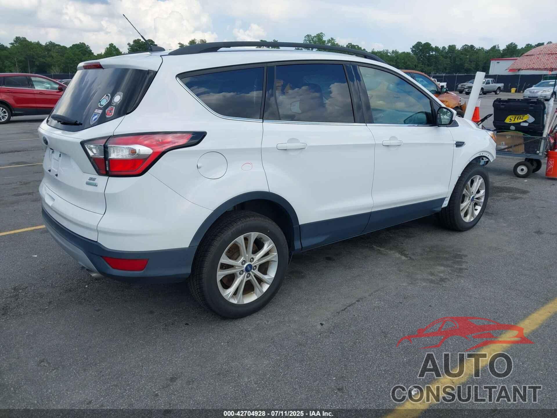 FORD ESCAPE 2018 - 1FMCU0GD2JUB47551