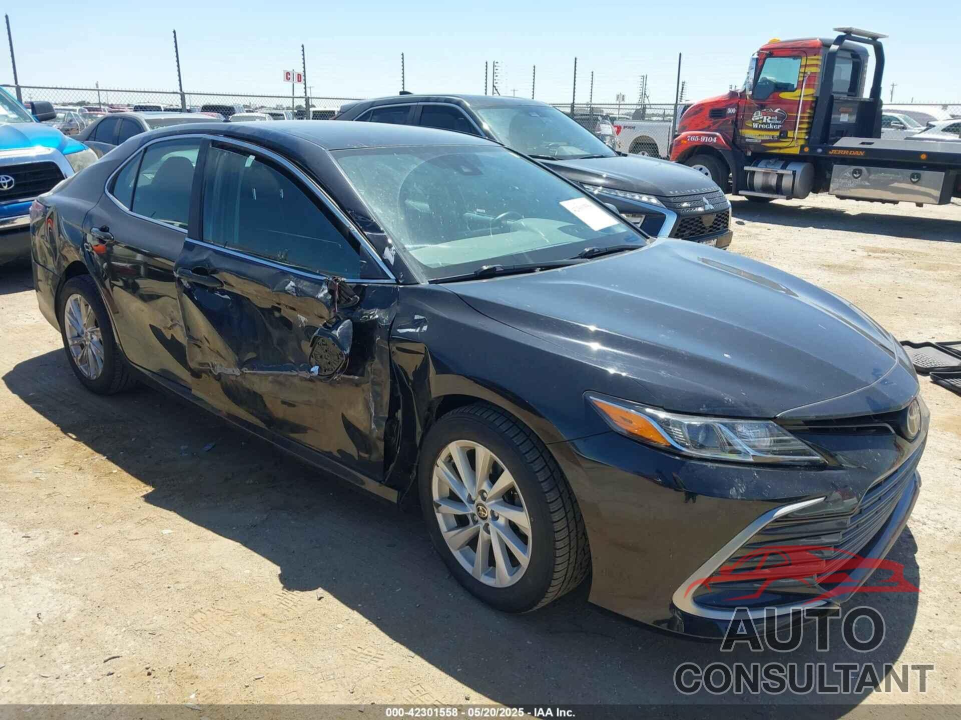 TOYOTA CAMRY 2021 - 4T1R11BK5MU025785