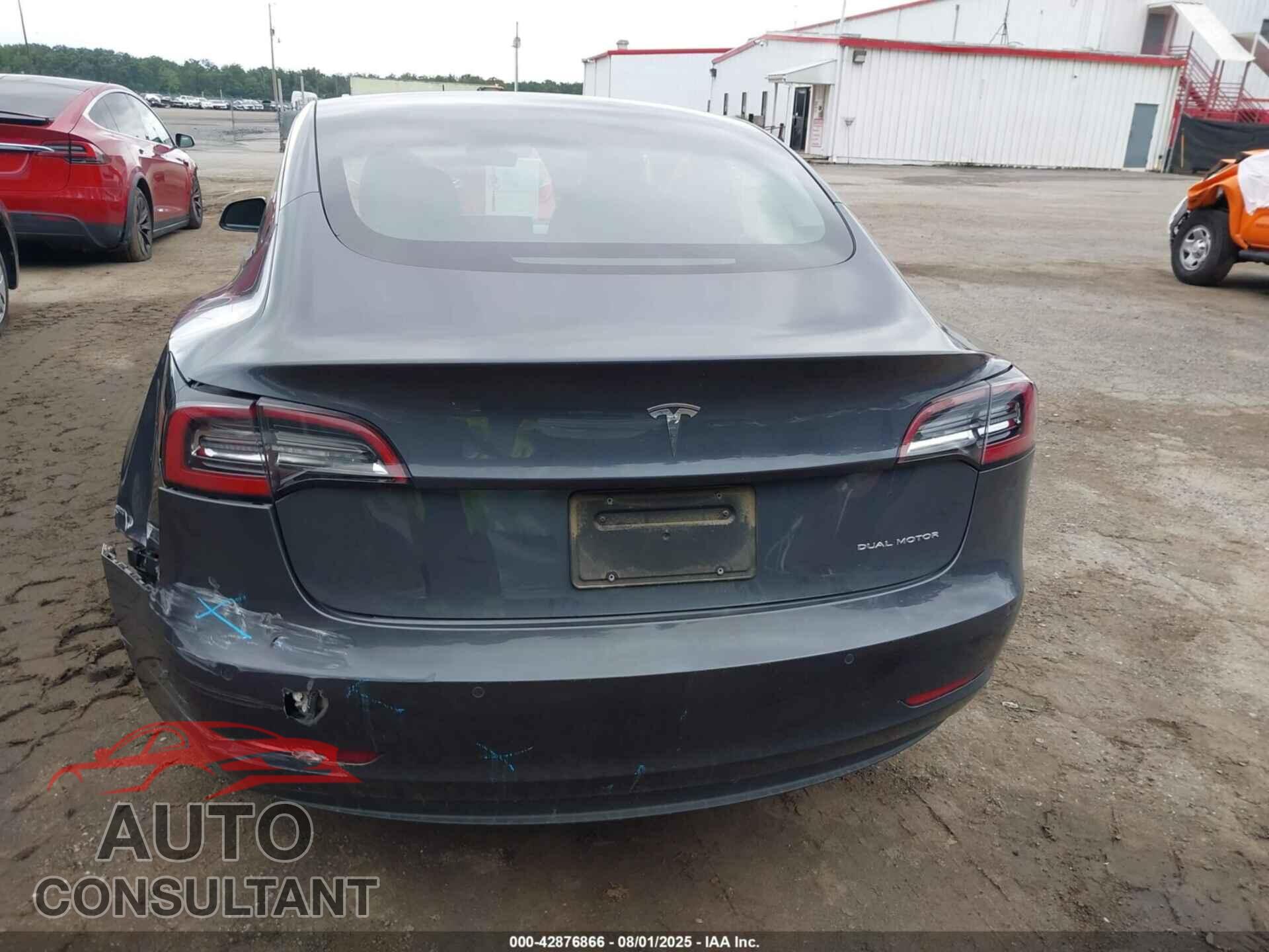 TESLA MODEL 3 2022 - 5YJ3E1EB7NF129537