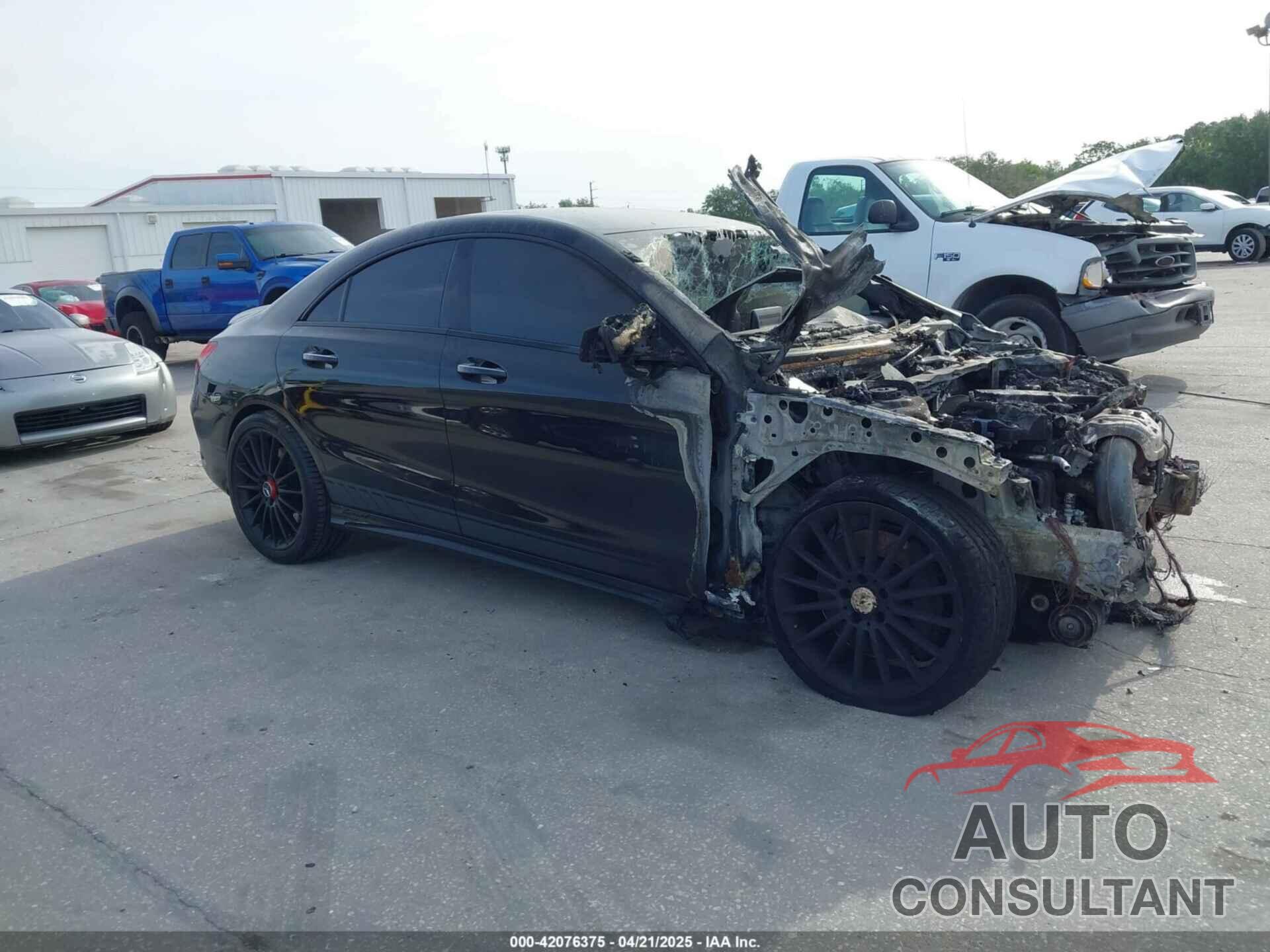 MERCEDES-BENZ CLA 45 AMG 2015 - WDDSJ5CB8FN214882