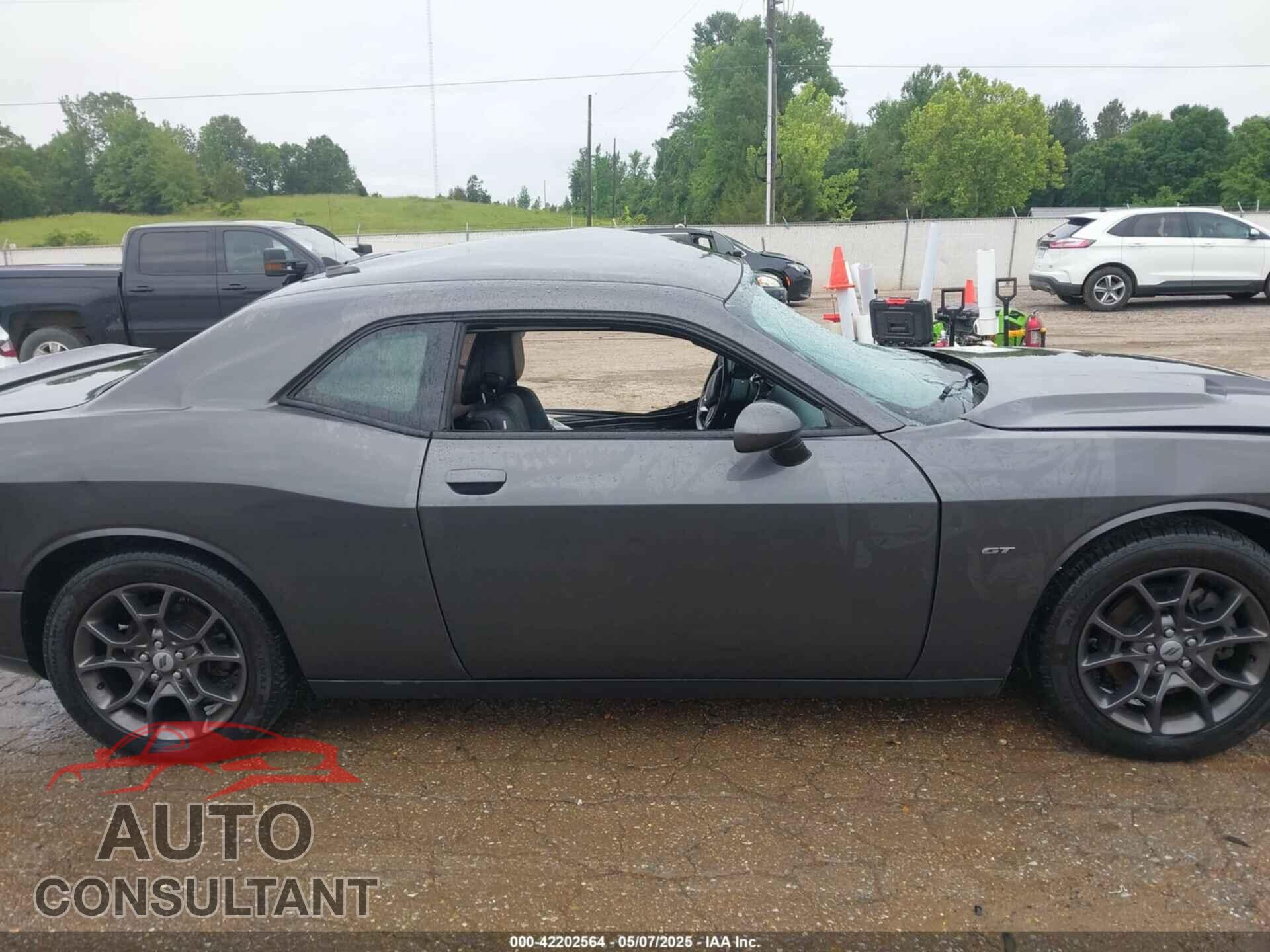 DODGE CHALLENGER 2018 - 2C3CDZGG3JH257471