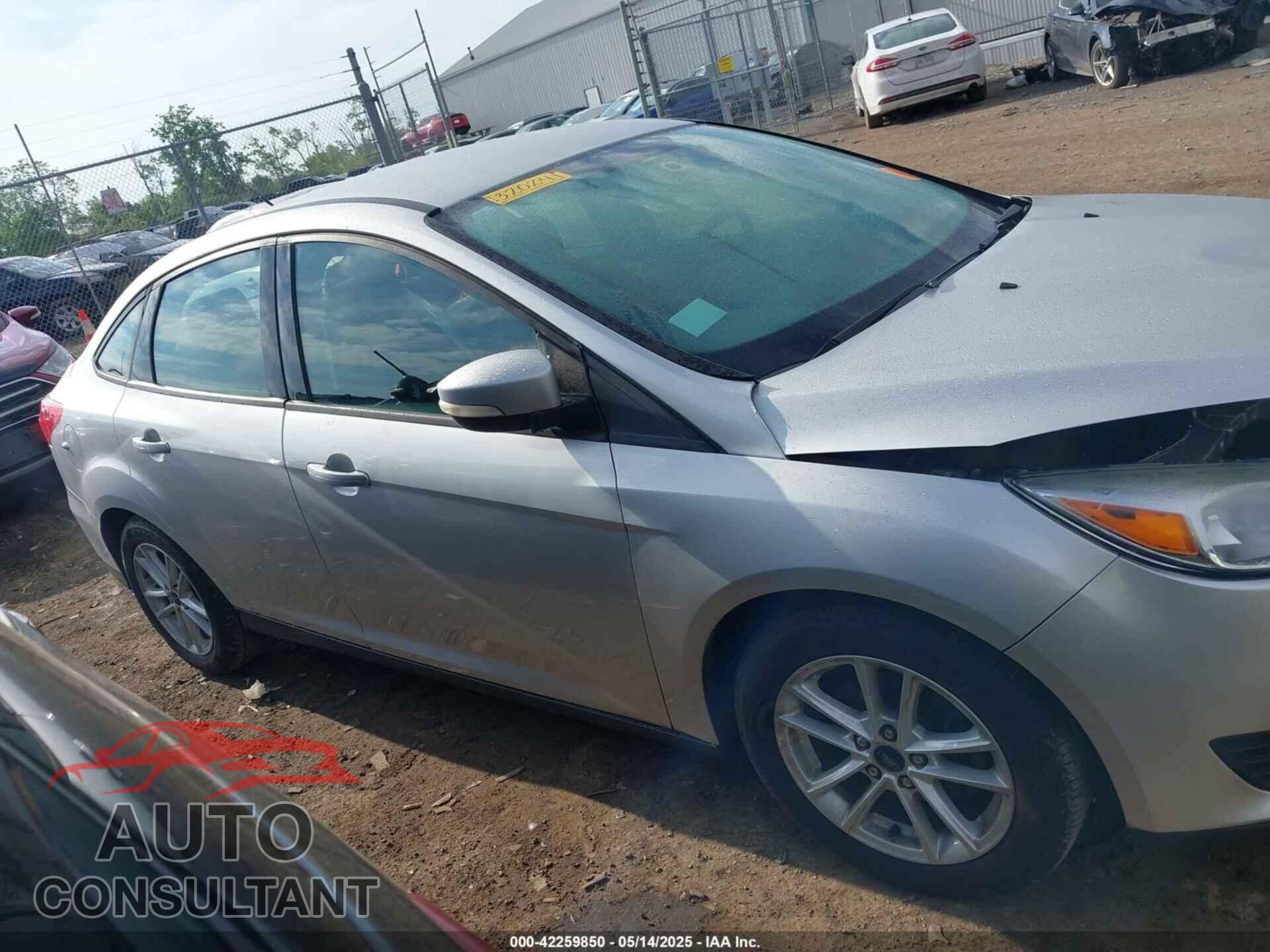 FORD FOCUS 2017 - 1FADP3F2XHL320241
