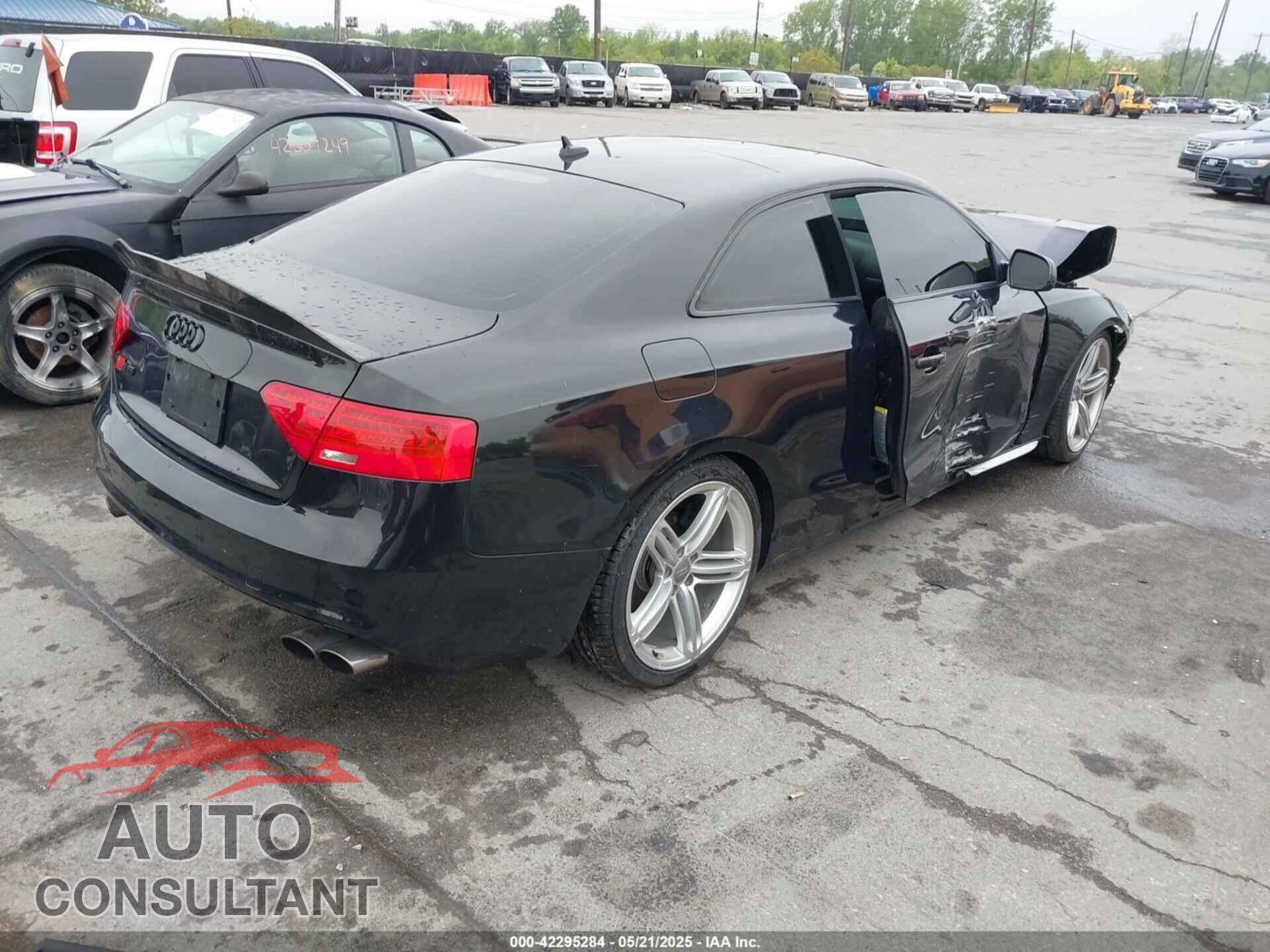 AUDI S5 2013 - WAUCGAFR2DA074960