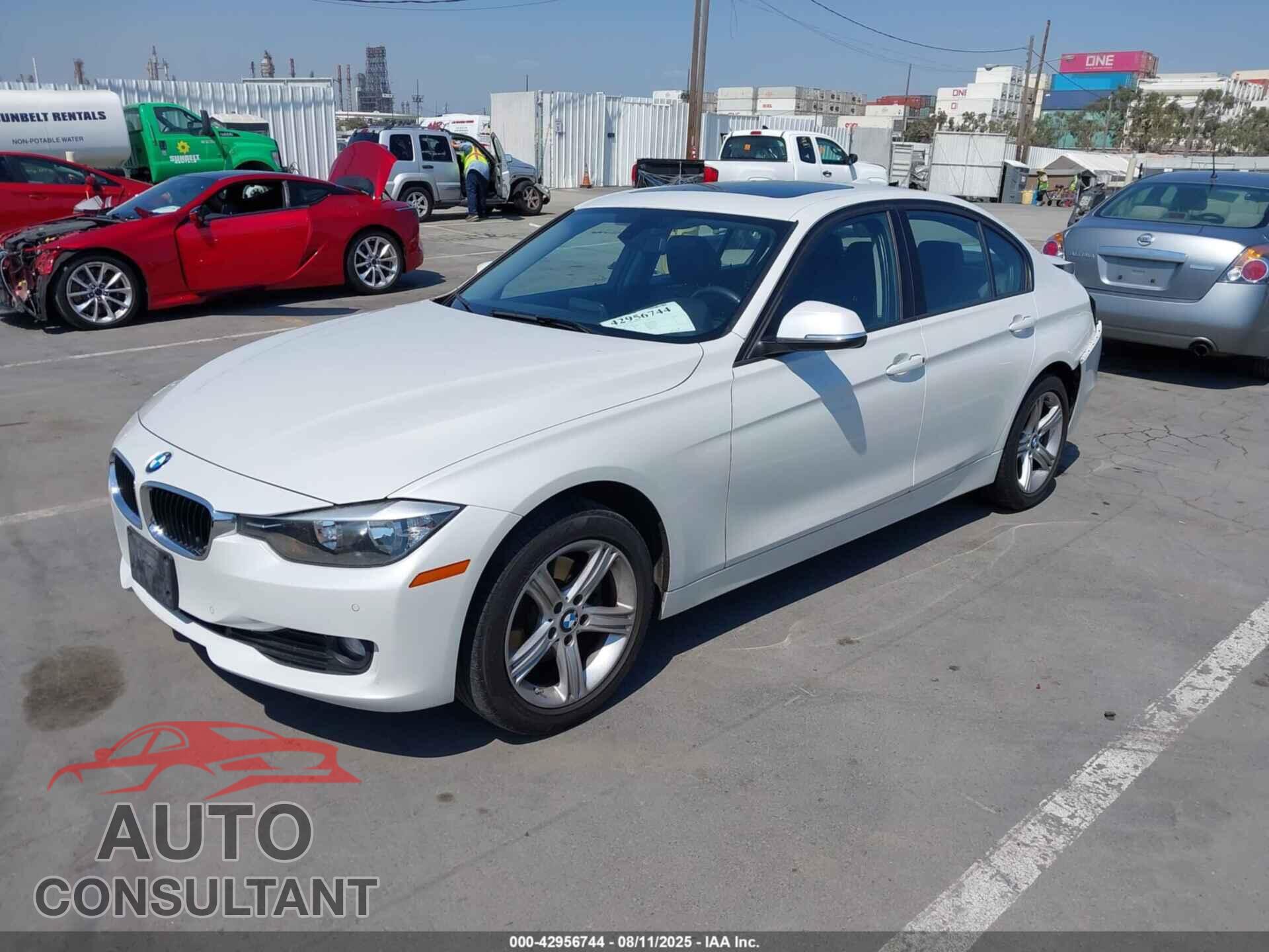 BMW 320I 2015 - WBA3B1C59FK135802