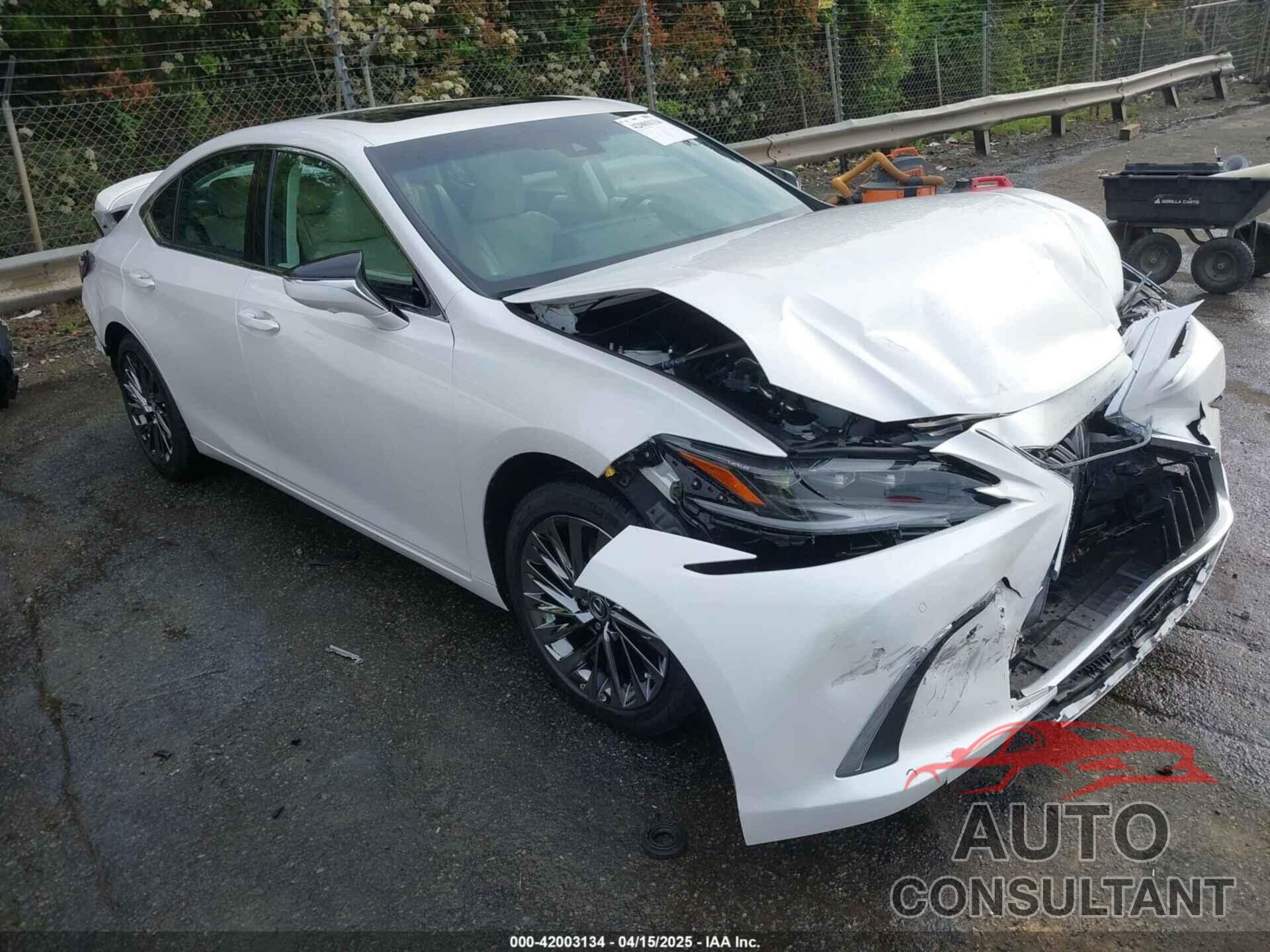 LEXUS ES 300H 2024 - 58AFA1C11RU045086