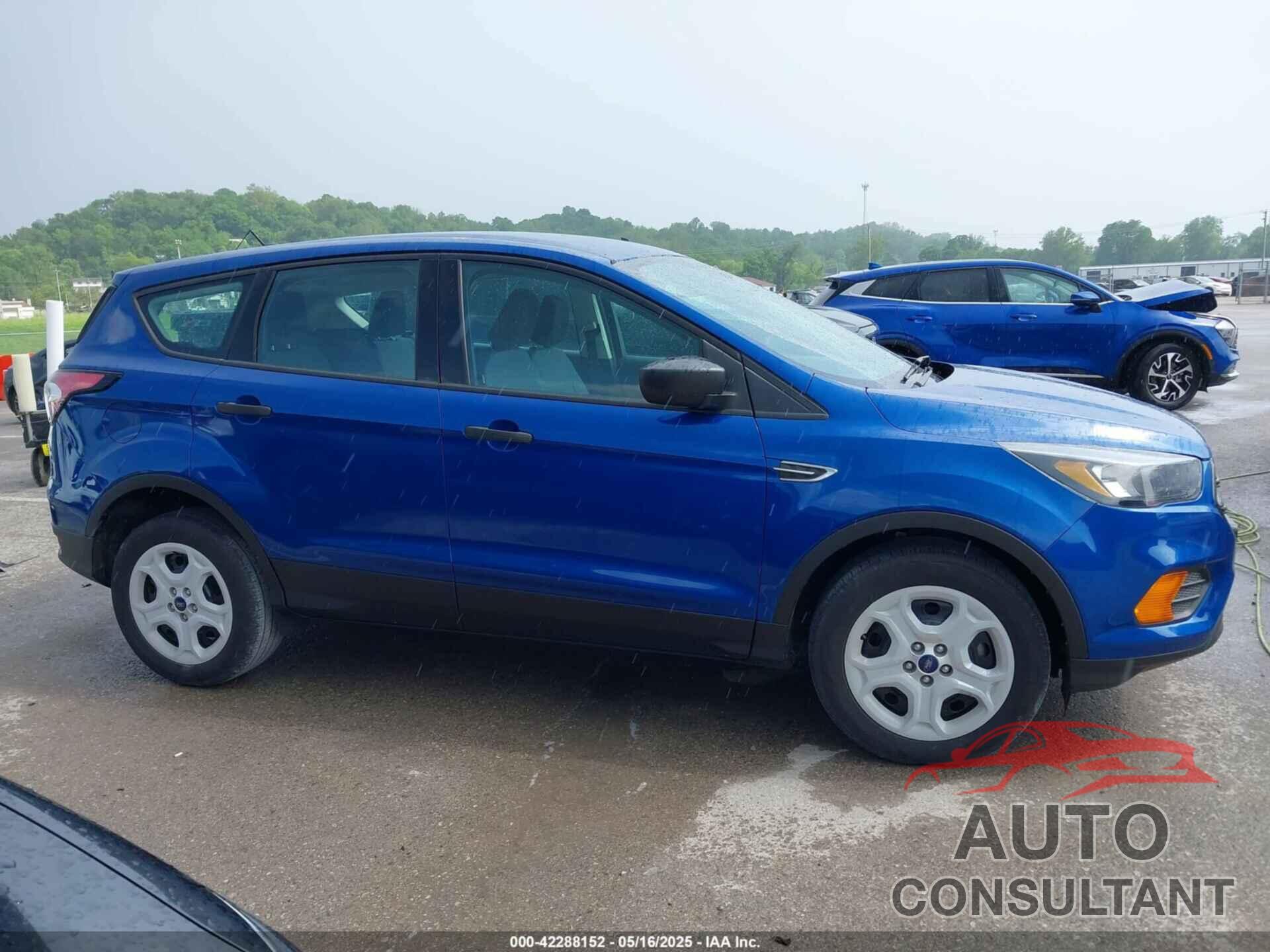 FORD ESCAPE 2018 - 1FMCU0F74JUB42878