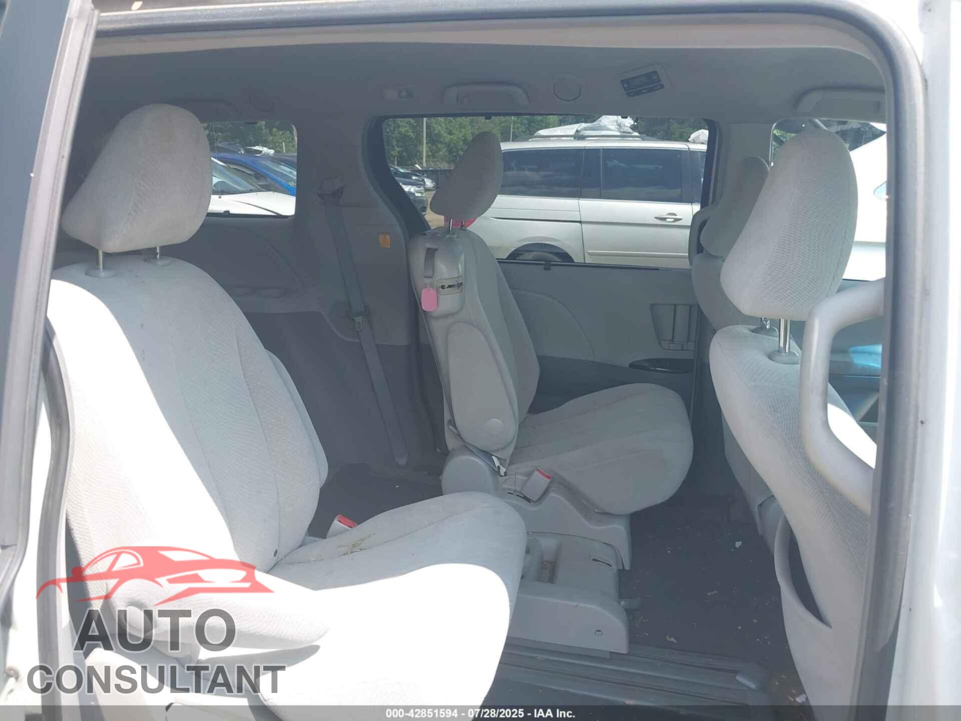 TOYOTA SIENNA 2013 - 5TDKK3DC8DS317567