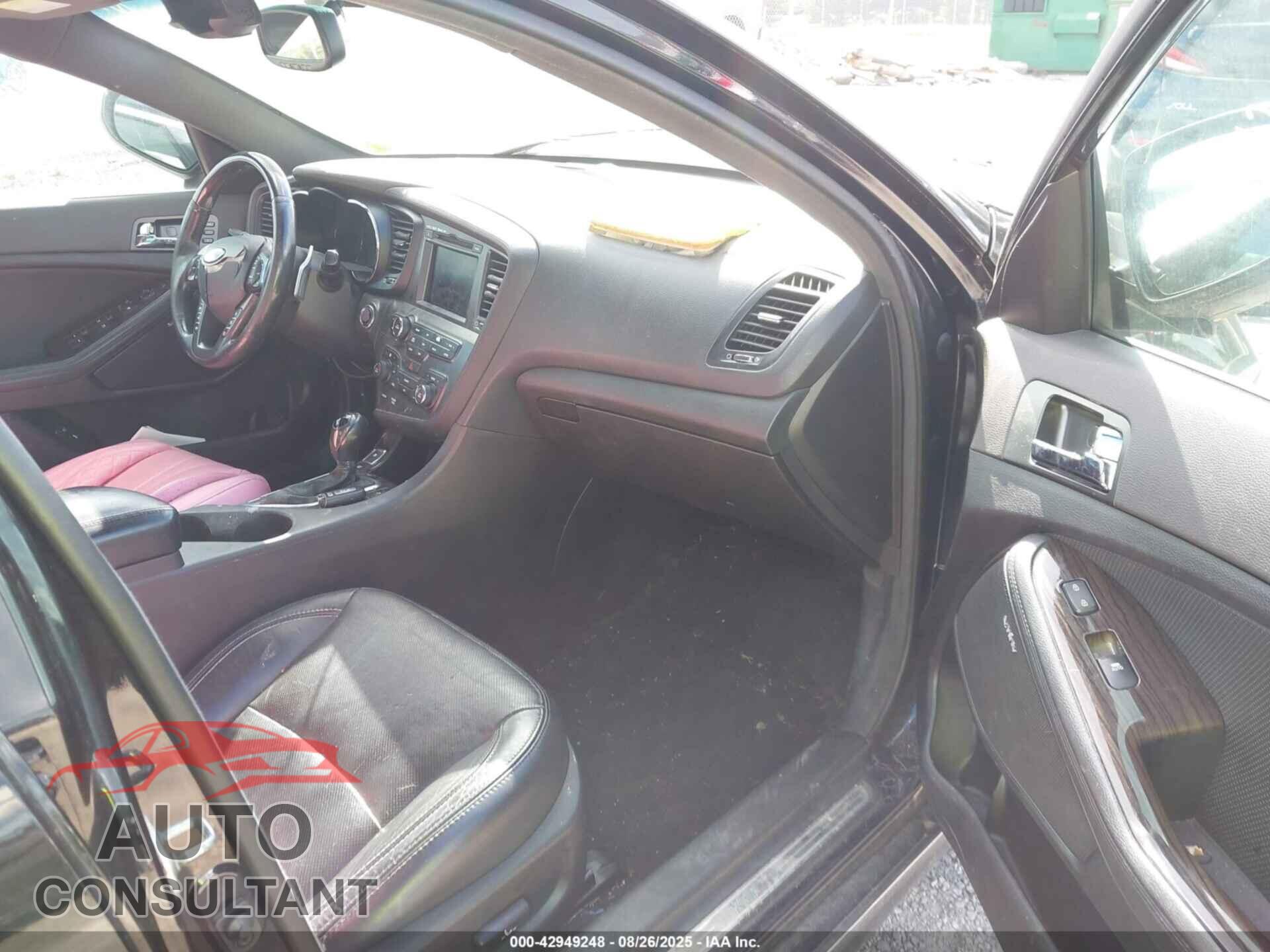 KIA OPTIMA 2013 - 5XXGR4A64DG207610