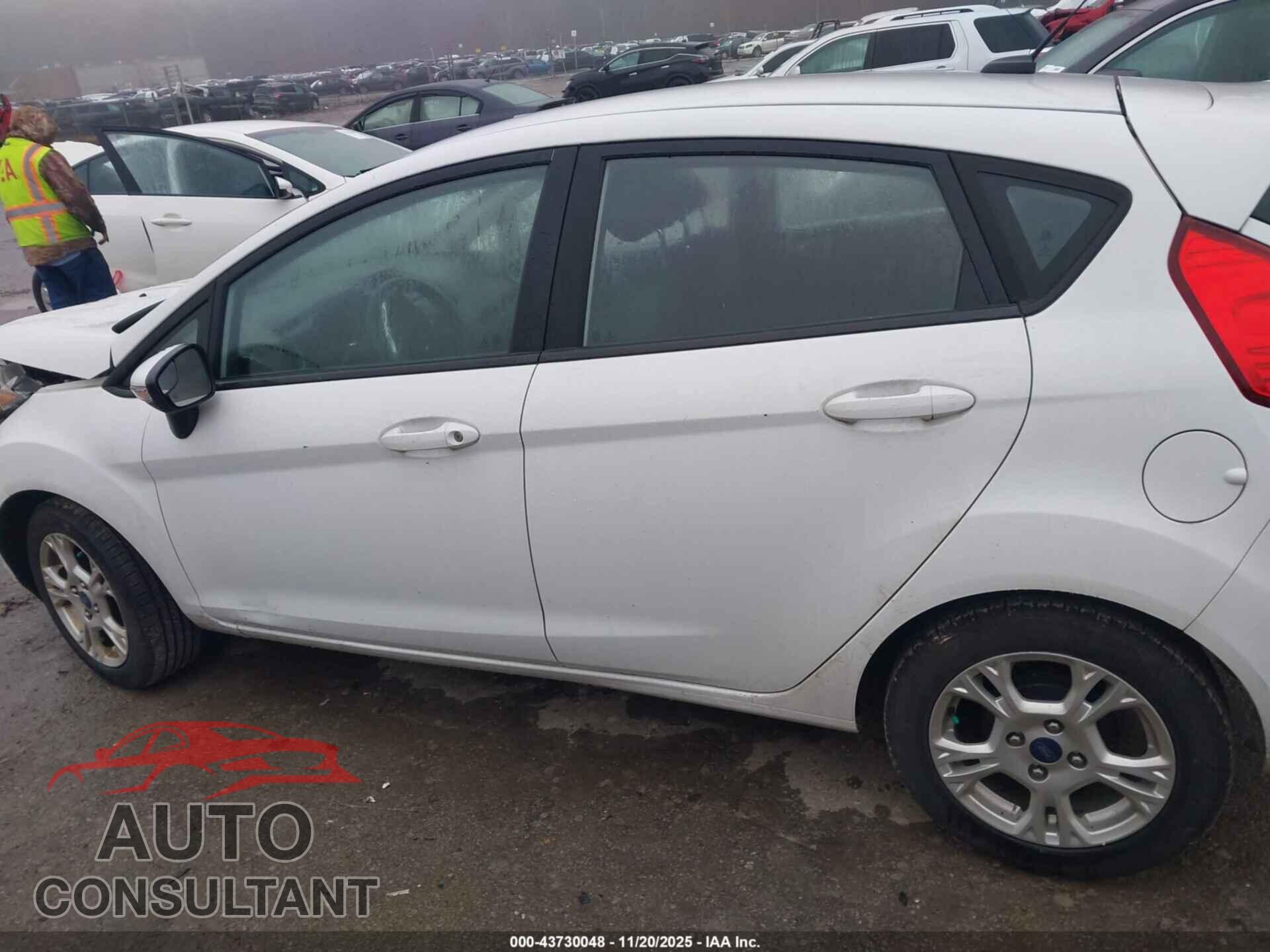 FORD FIESTA 2015 - 3FADP4EJXFM191850