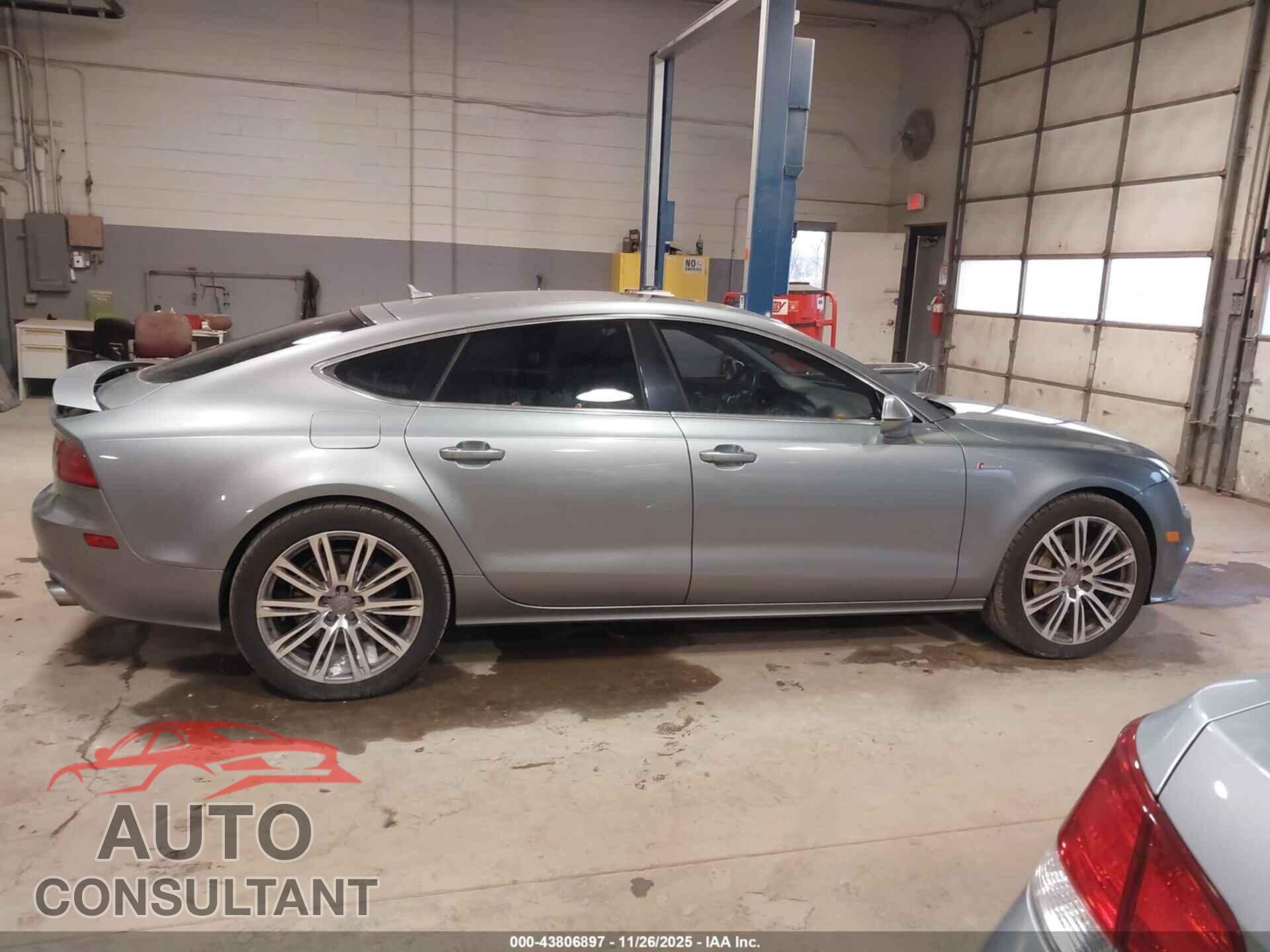AUDI A7 2013 - WAUYGAFC8DN057817