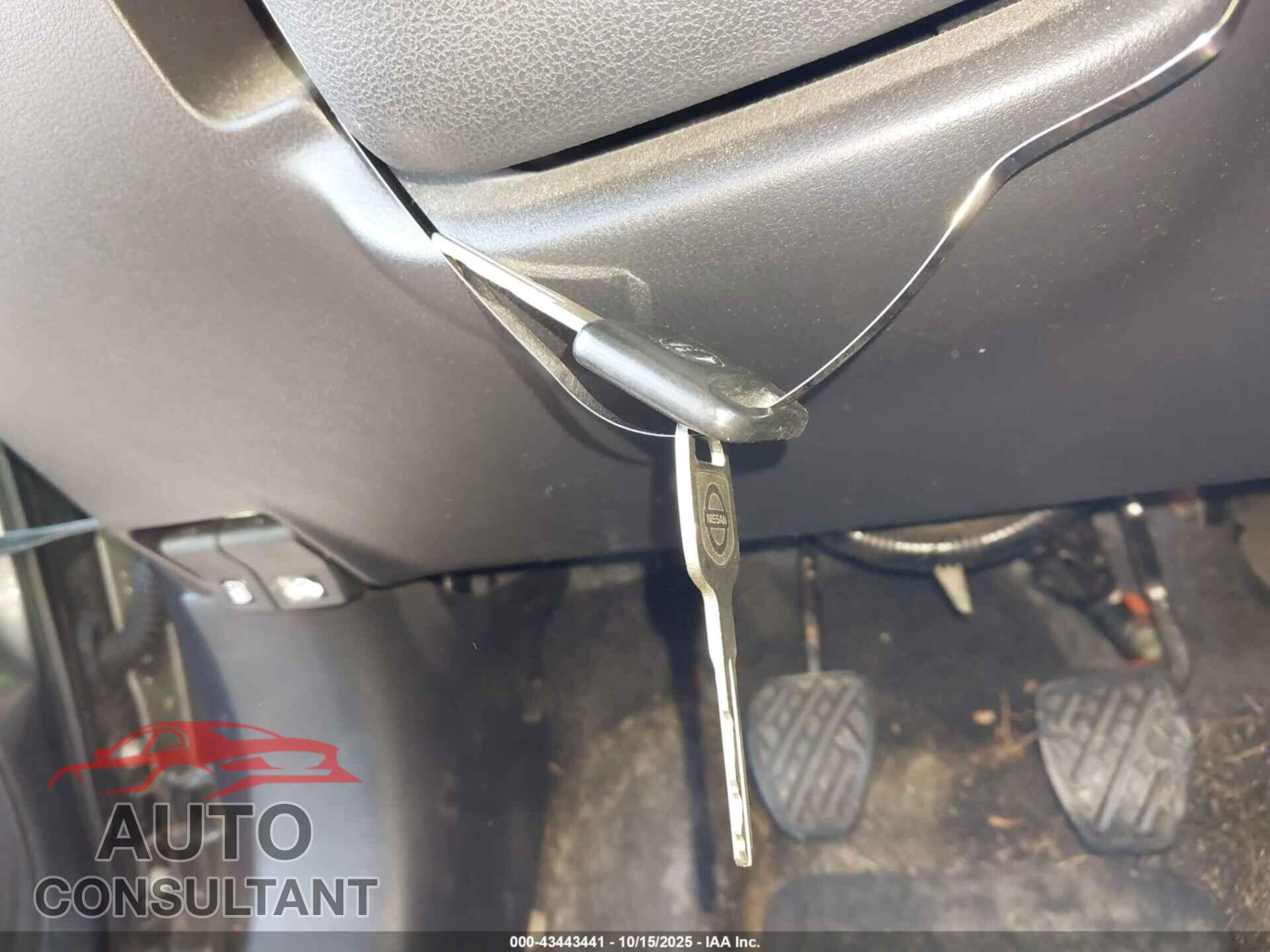 NISSAN VERSA 2018 - 3N1CN7AP6JL854355