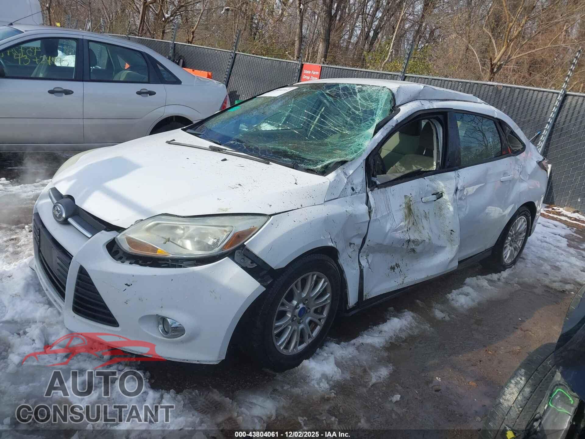 FORD FOCUS 2012 - 1FAHP3F21CL211113