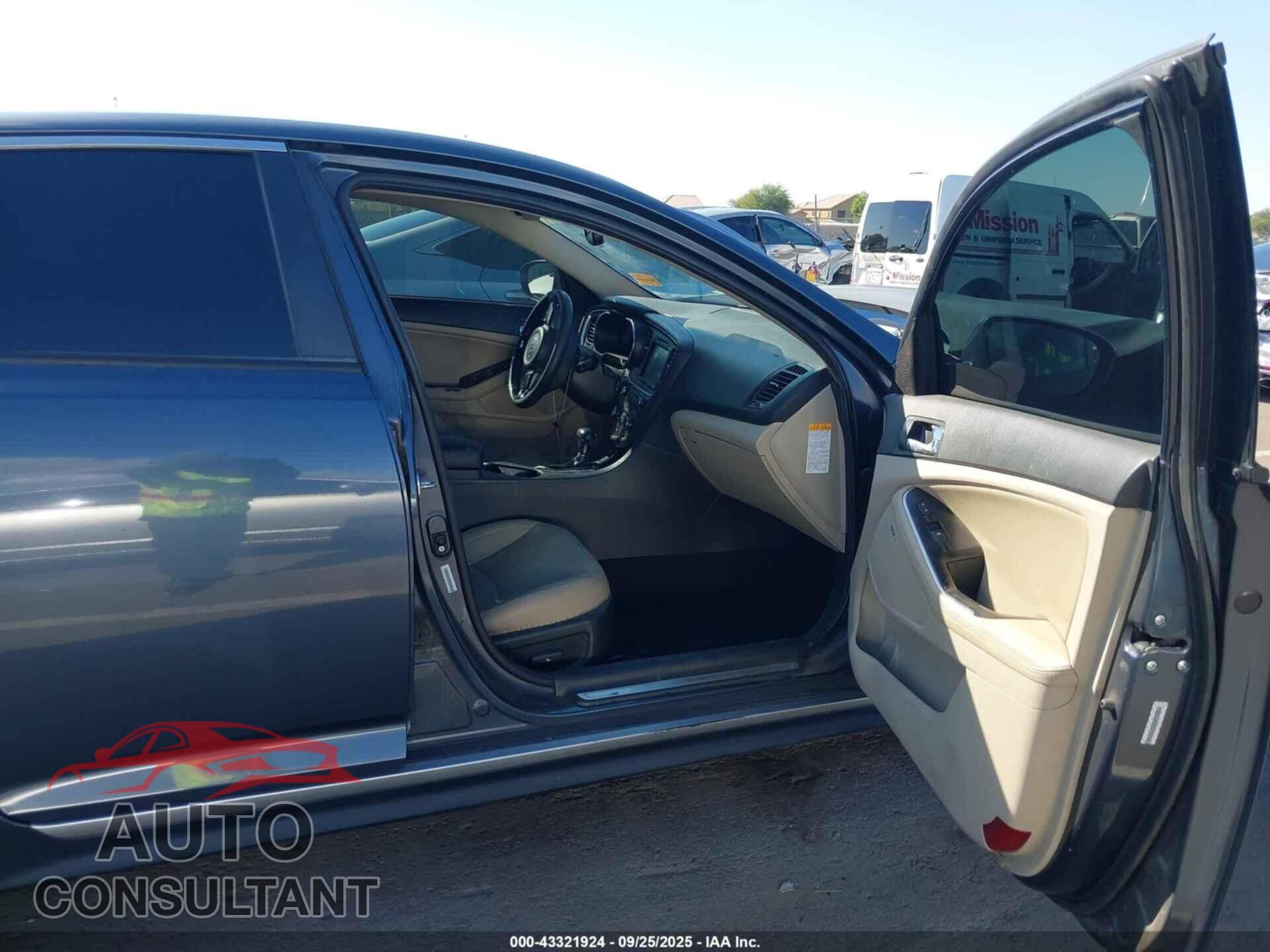 KIA OPTIMA HYBRID 2014 - KNAGN4AD5E5068746