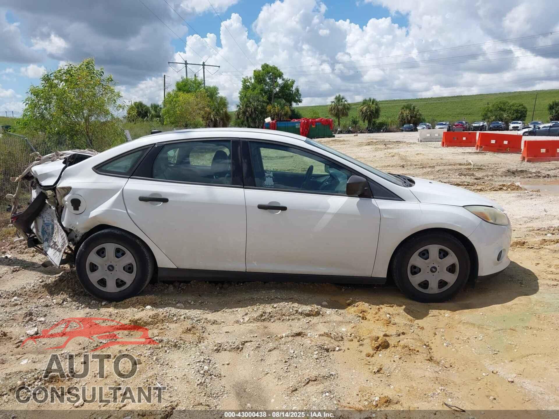 FORD FOCUS 2013 - 1FADP3E21DL260023