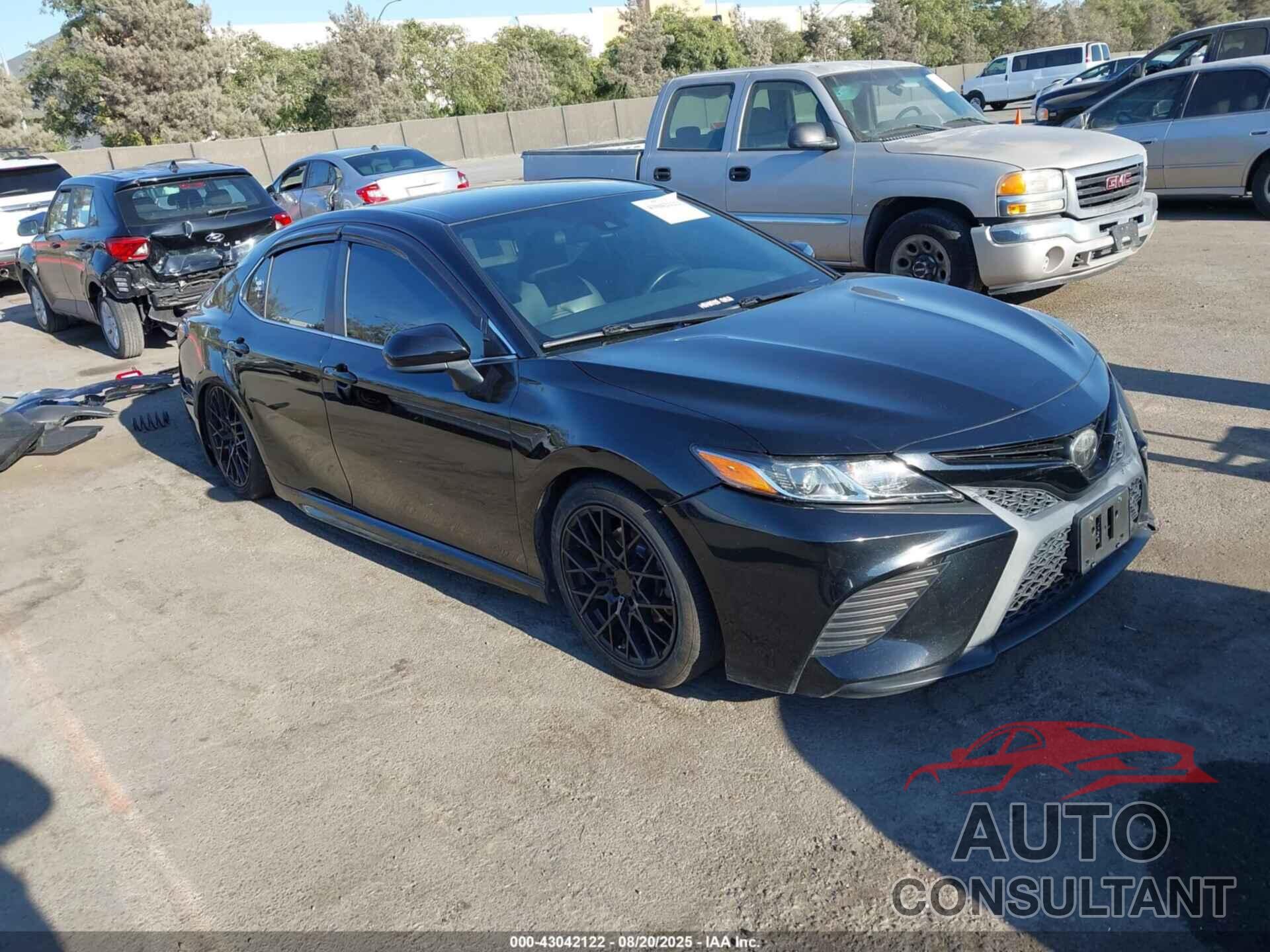 TOYOTA CAMRY 2019 - 4T1B11HKXKU732161