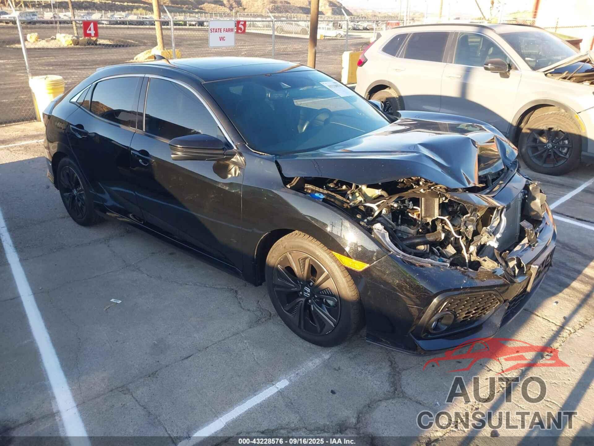 HONDA CIVIC 2019 - SHHFK7H84KU415381