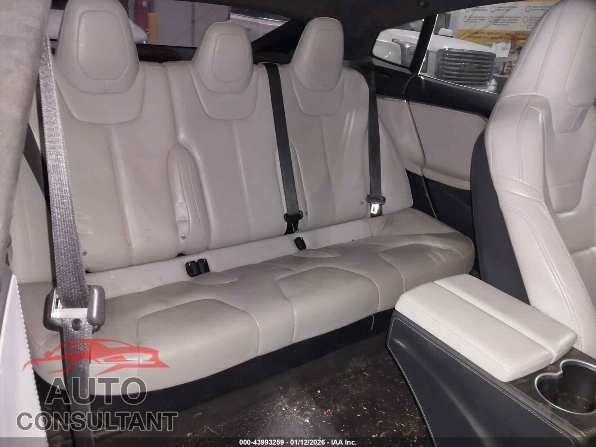 TESLA MODEL S 2015 - 5YJSA1V46FF100489