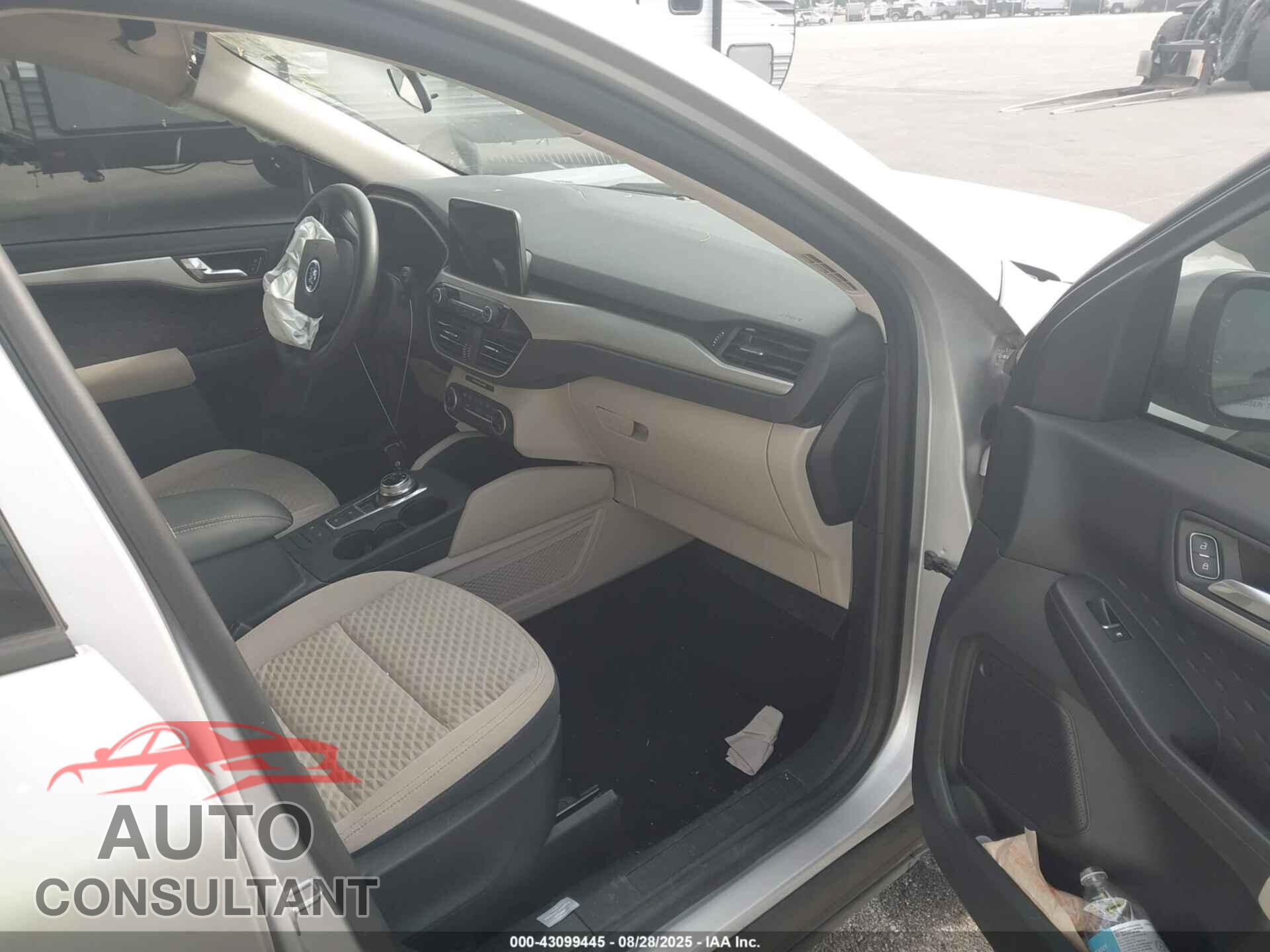 FORD ESCAPE 2020 - 1FMCU0G64LUA06128