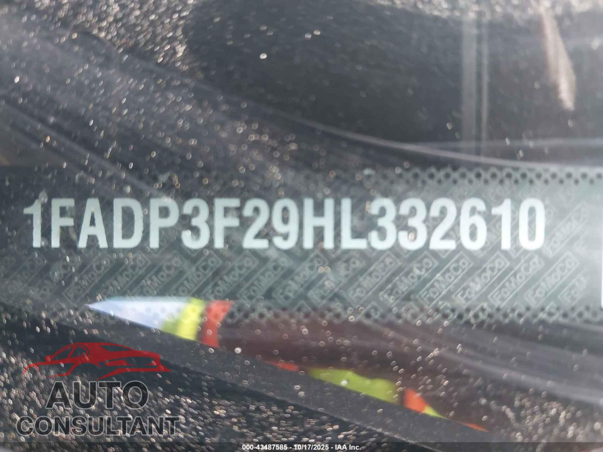 FORD FOCUS 2017 - 1FADP3F29HL332610
