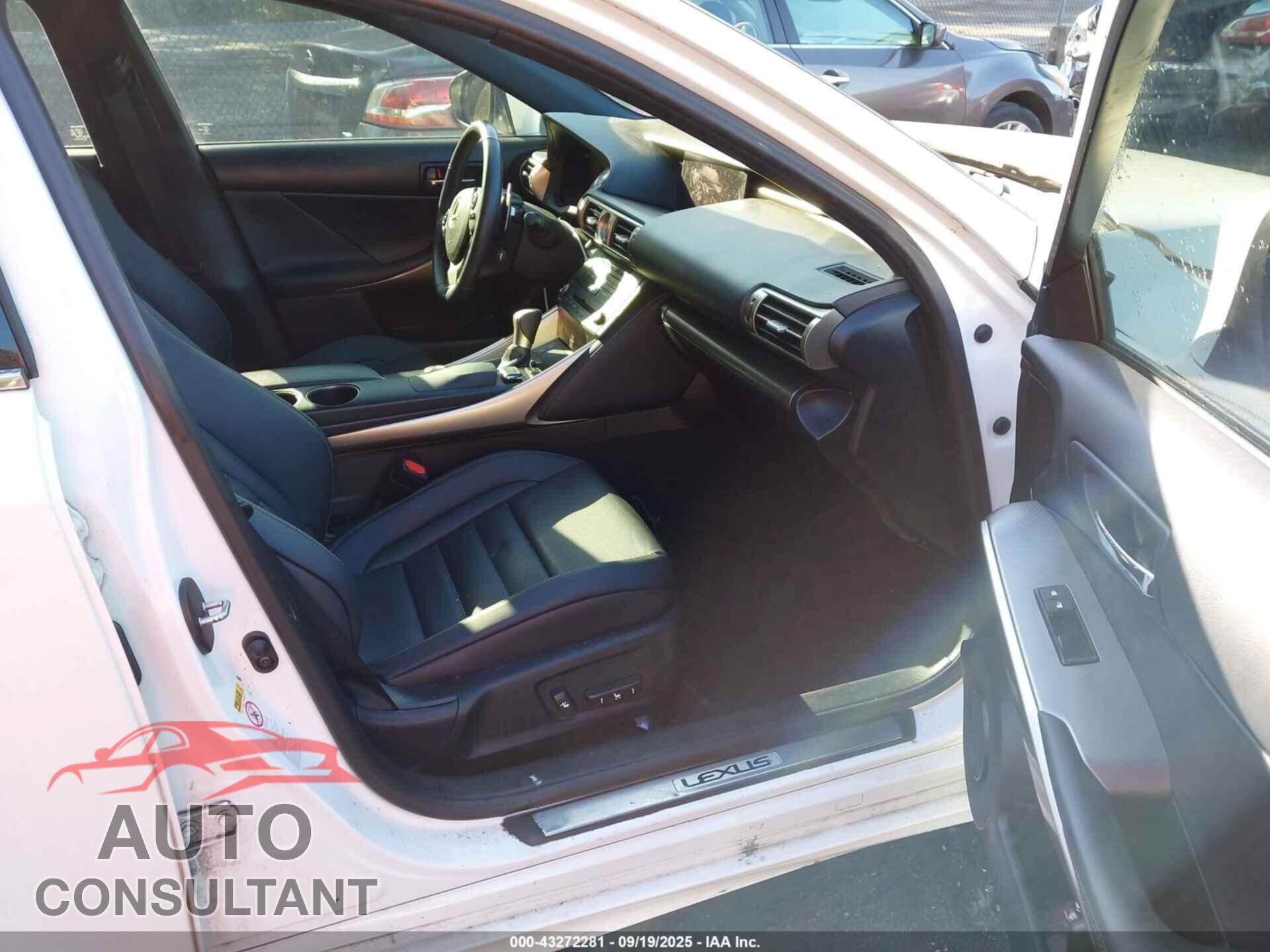 LEXUS IS 250 2015 - JTHBF1D2XF5078014