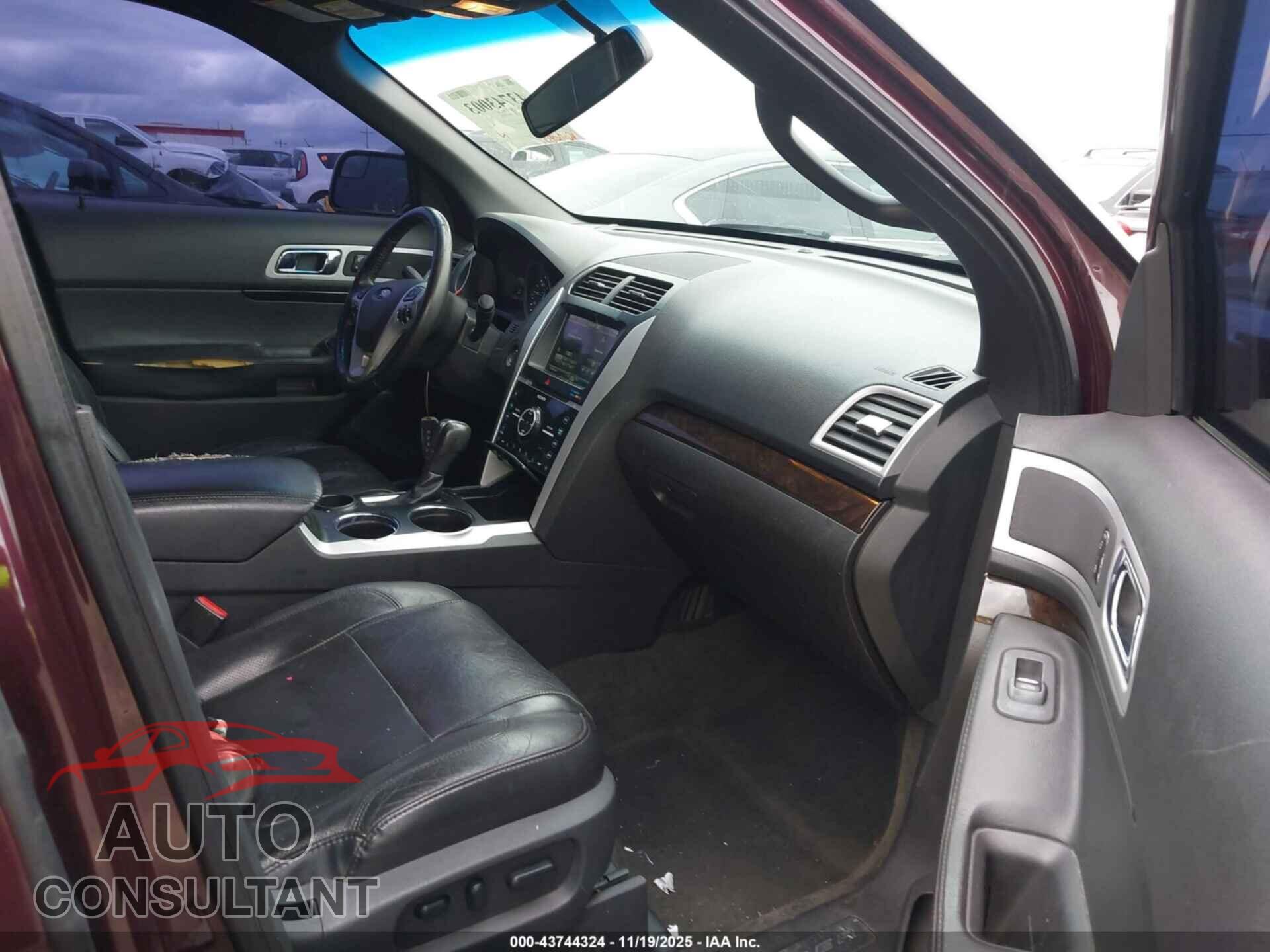 FORD EXPLORER 2011 - 1FMHK7F86BGA27700