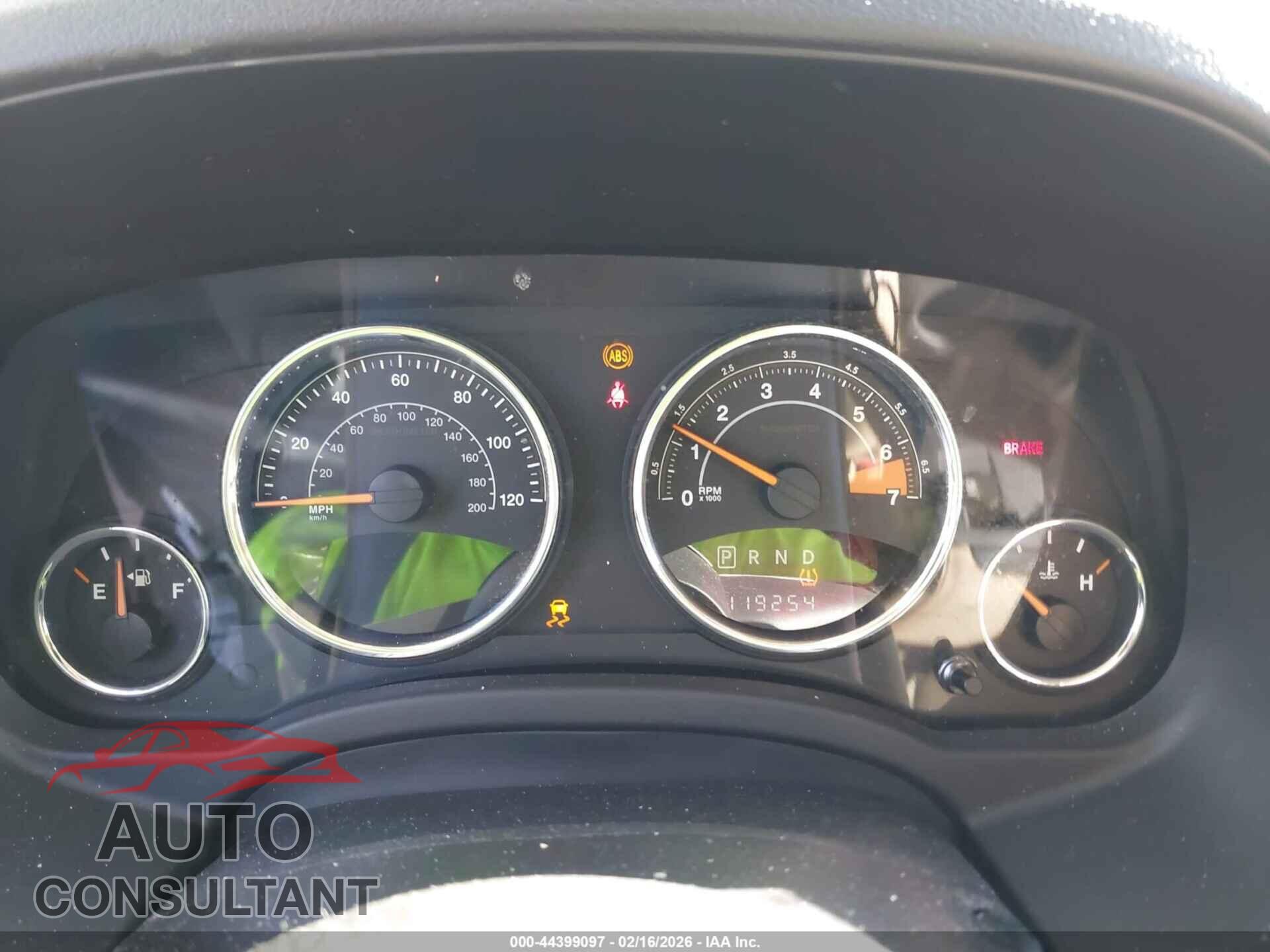 JEEP COMPASS 2015 - 1C4NJCEB2FD210552