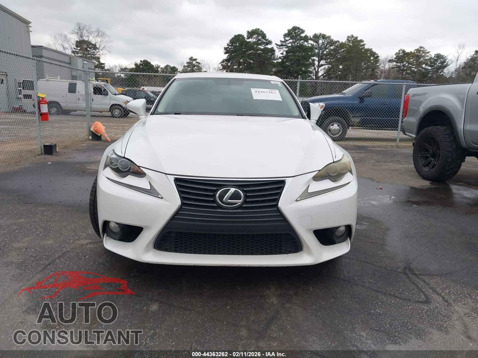 LEXUS IS 350 2014 - JTHBE1D21E5000819
