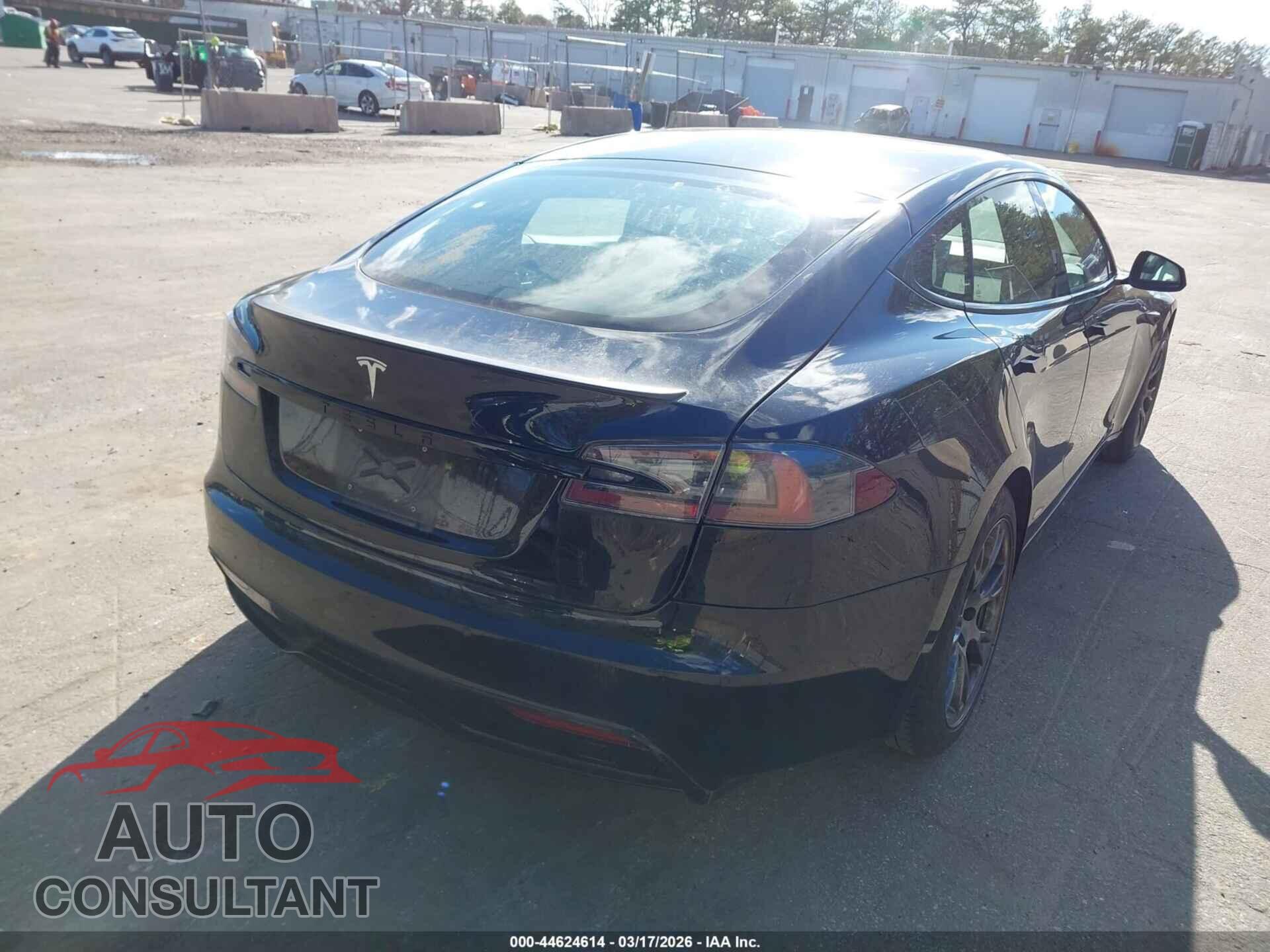 TESLA MODEL S 2021 - 5YJSA1E56MF428517