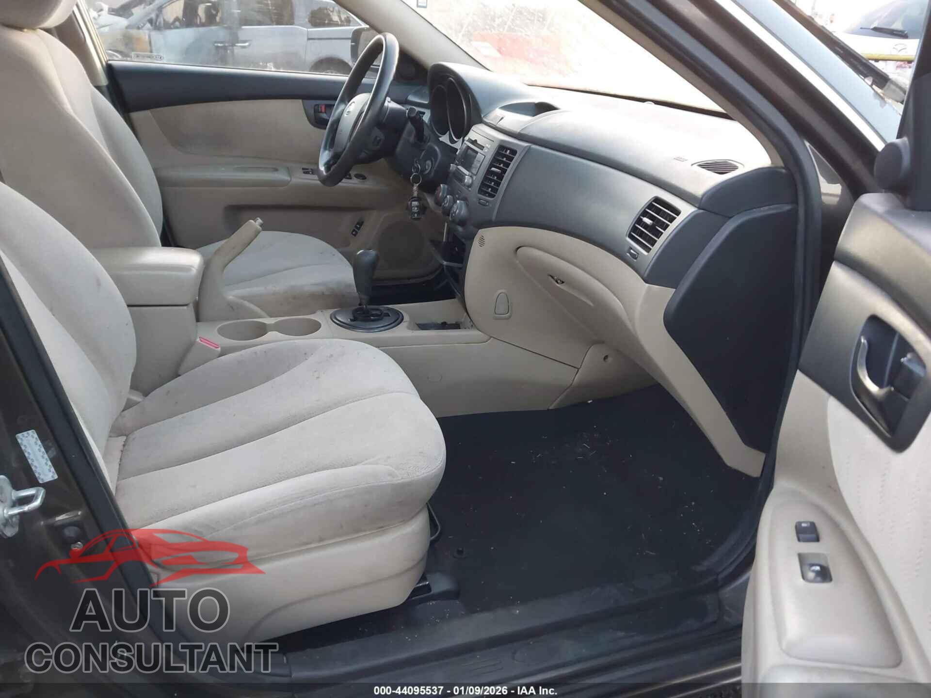 KIA OPTIMA 2010 - KNAGG4A88A5437669