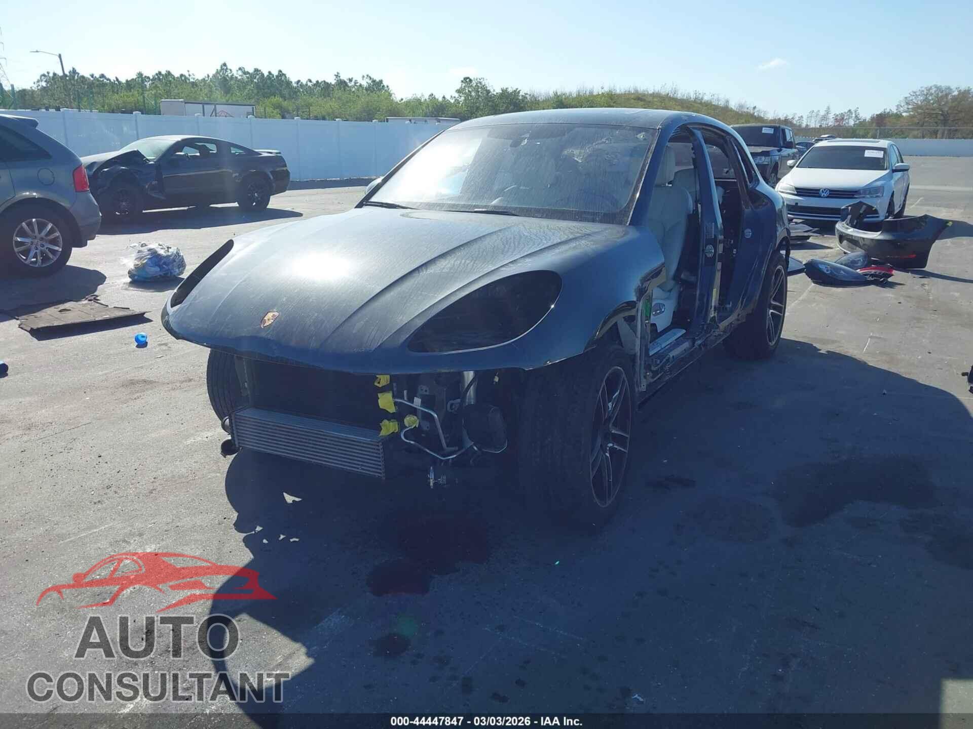 PORSCHE MACAN 2021 - WP1AA2A57MLB01076
