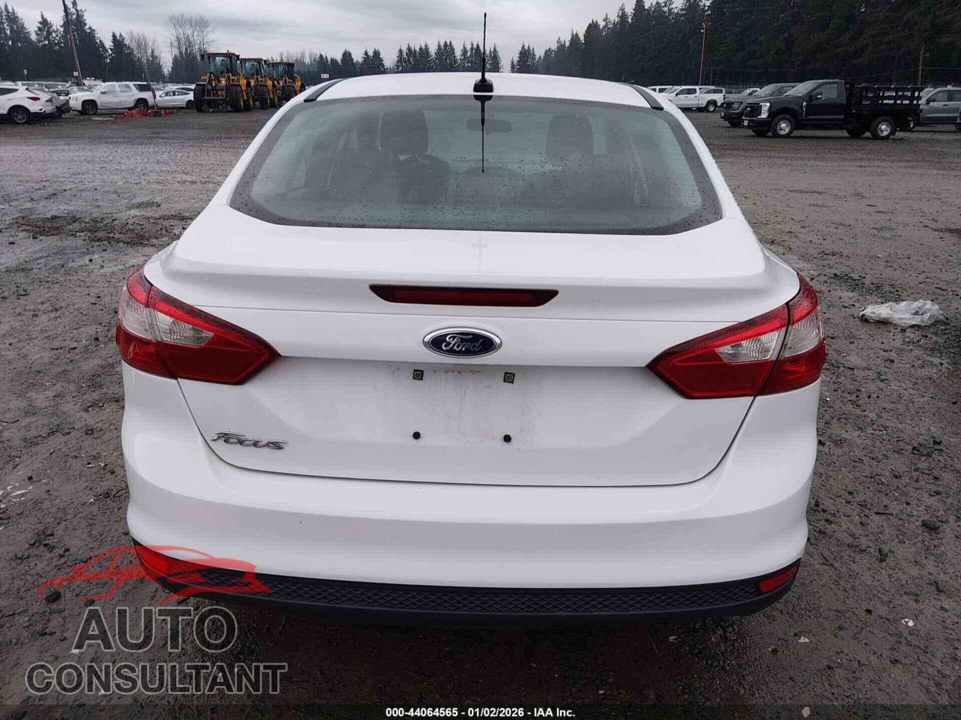 FORD FOCUS 2014 - 1FADP3E27EL355865