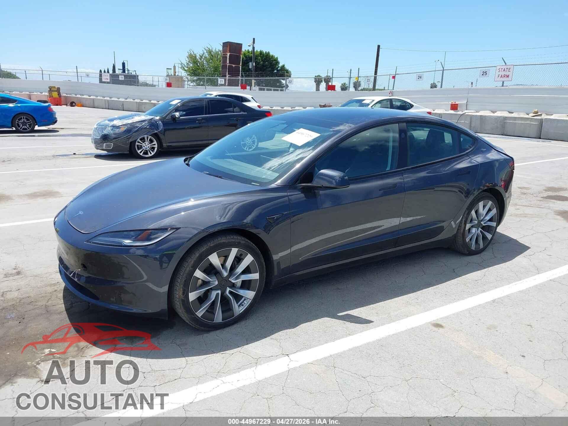 TESLA MODEL 3 2024 - 5YJ3E1EA5RF734475