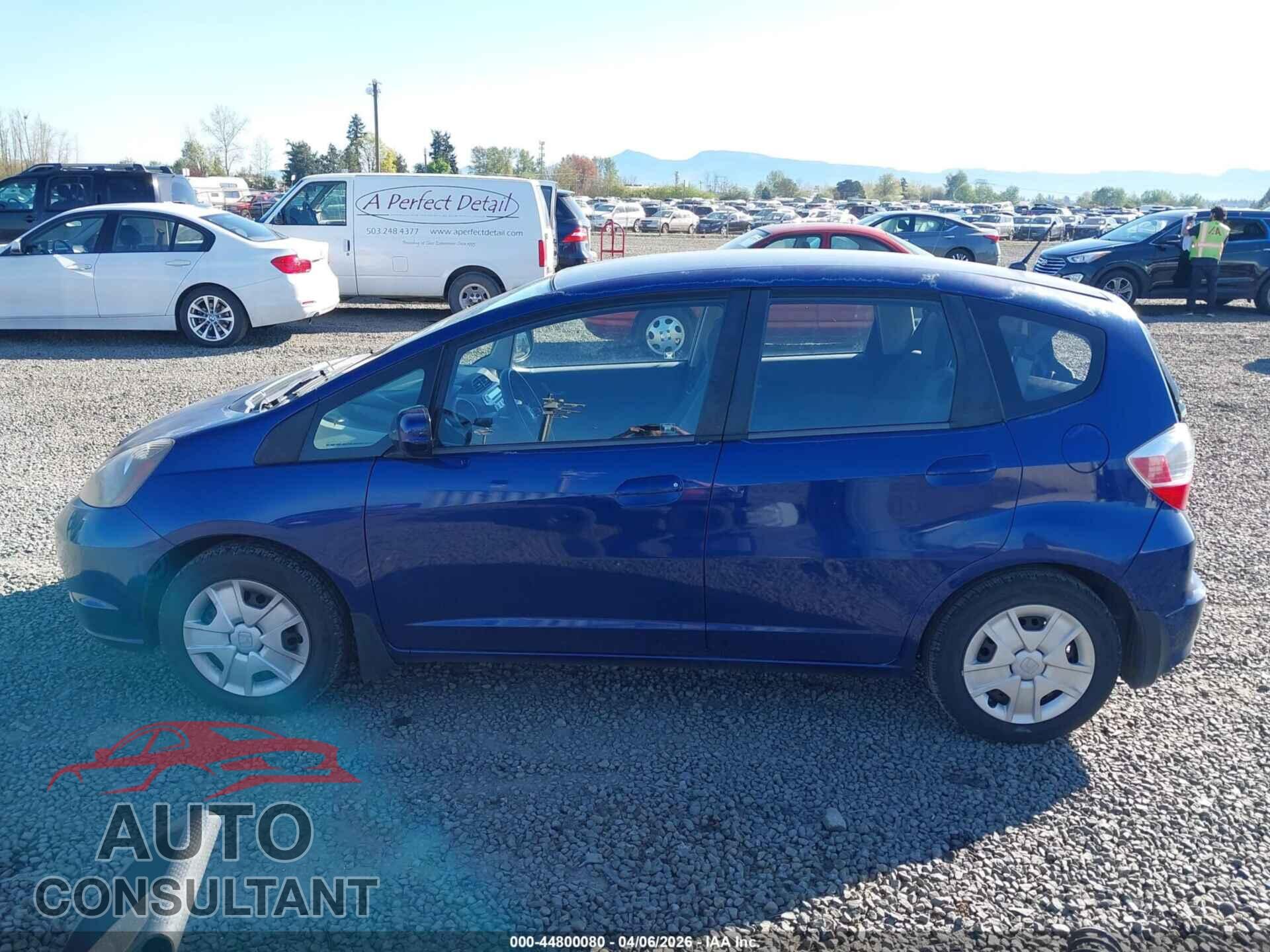 HONDA FIT 2012 - JHMGE8H33CC008155