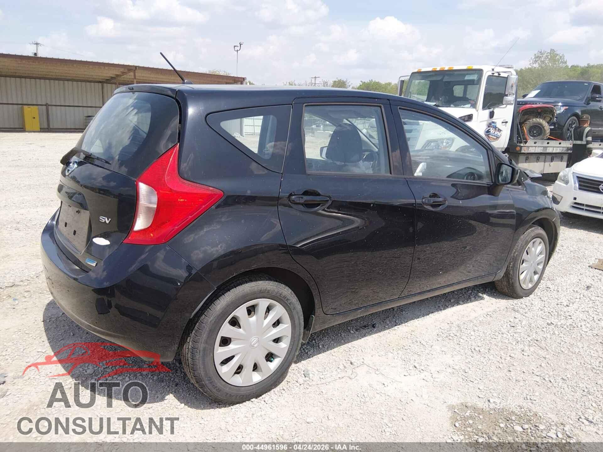 NISSAN VERSA NOTE 2015 - 3N1CE2CP0FL423016